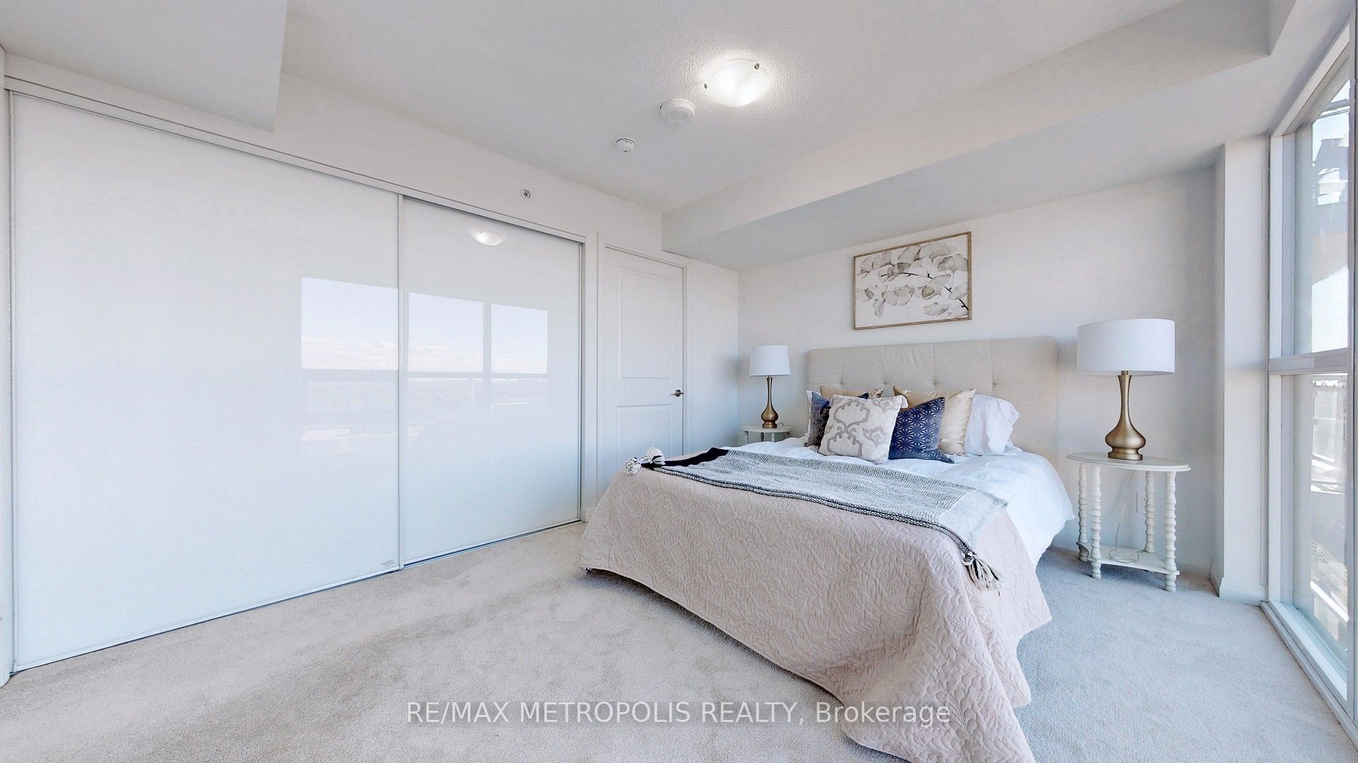 30 Meadowglen Place, #2405