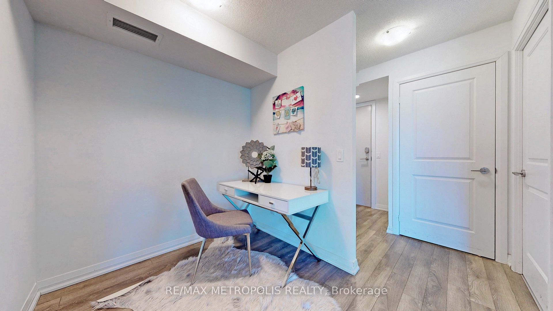 30 Meadowglen Place, #2405