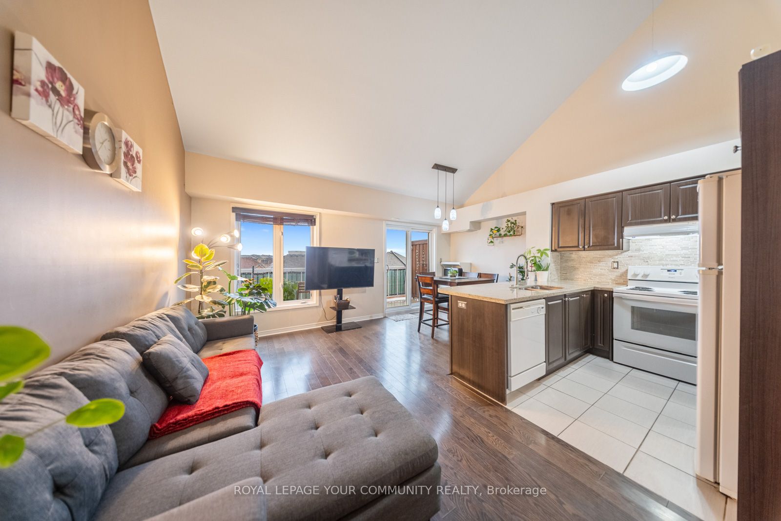 651F Warden Avenue #48