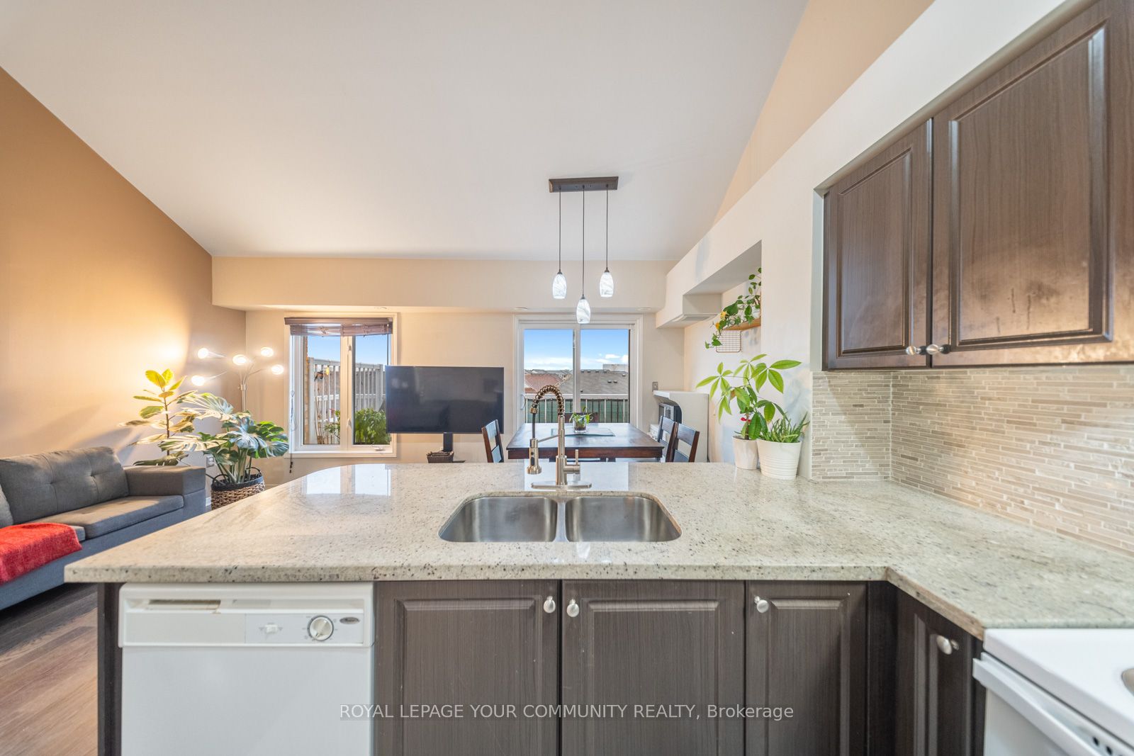 651F Warden Avenue #48