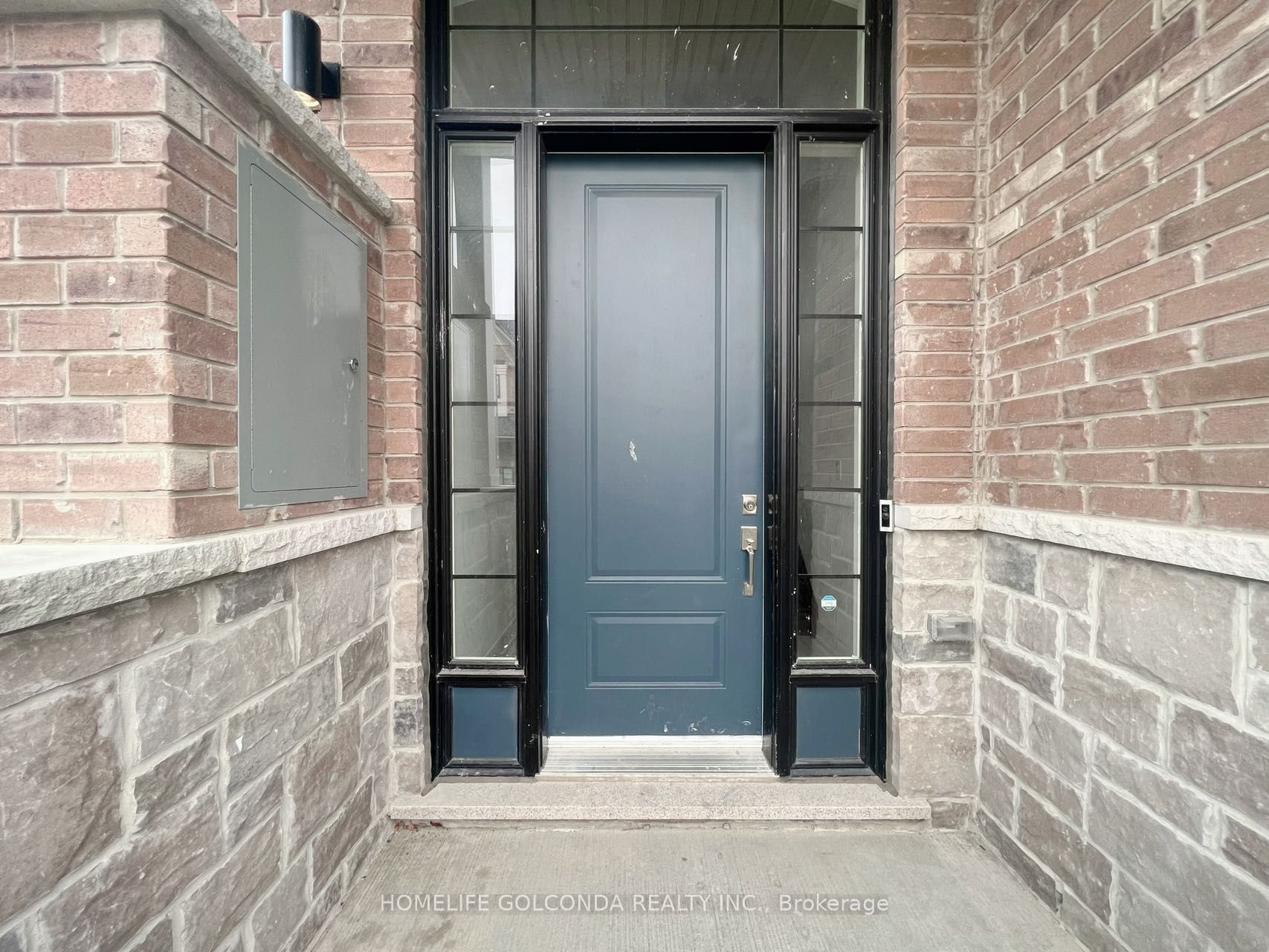 11 Elkington Crescent