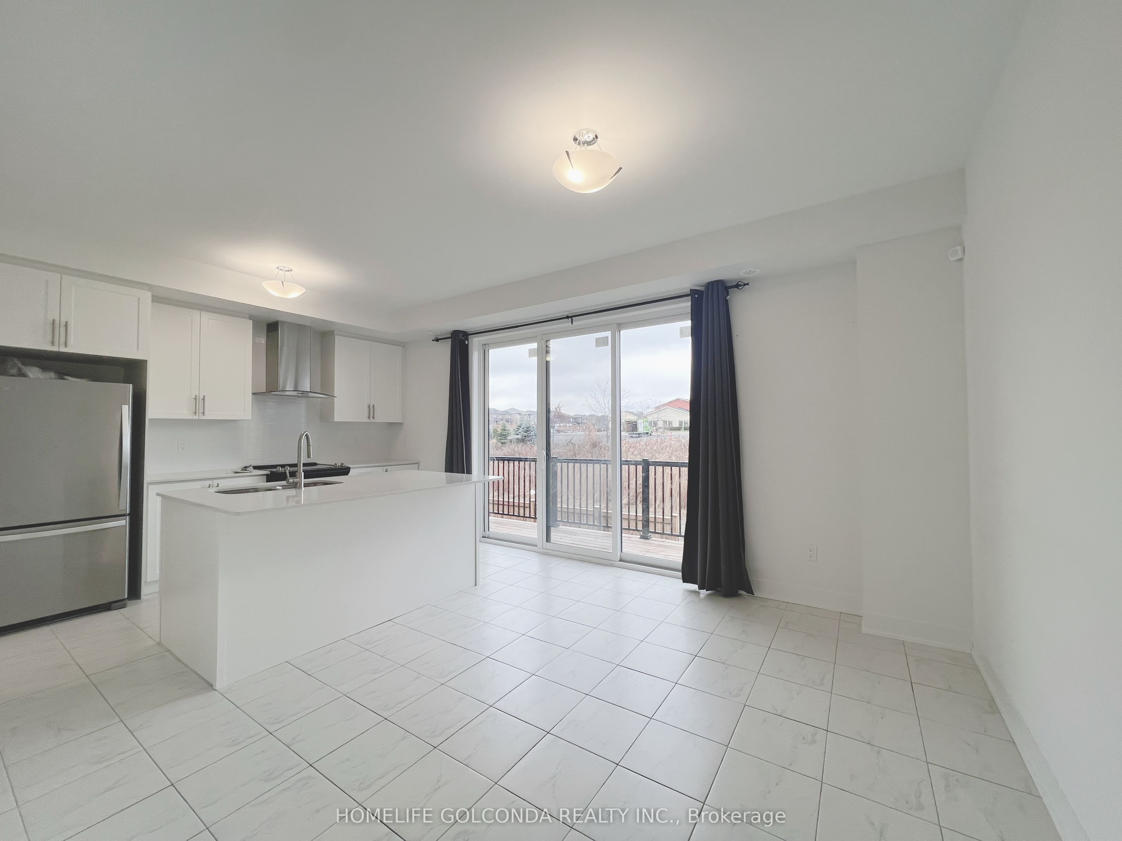 11 Elkington Crescent