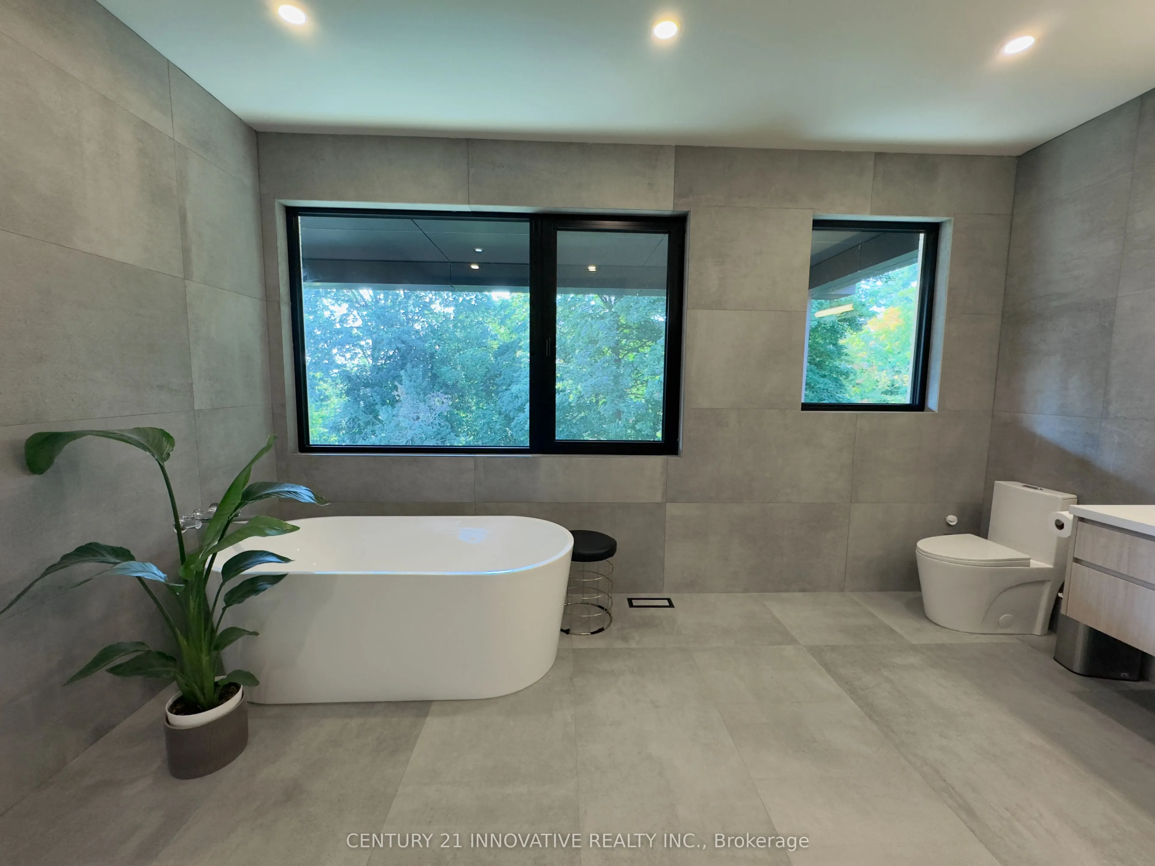 10 Haida Court