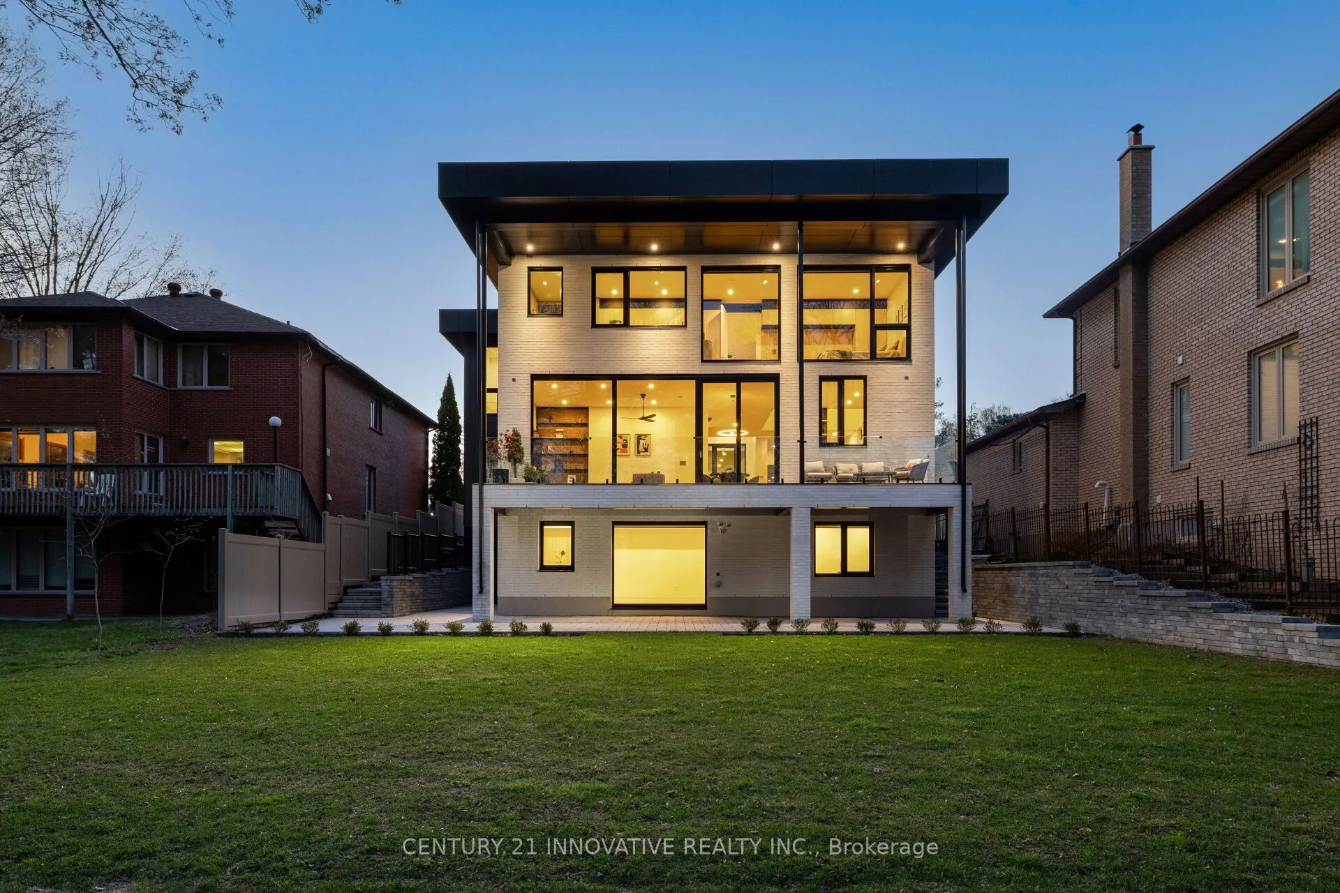 10 Haida Court