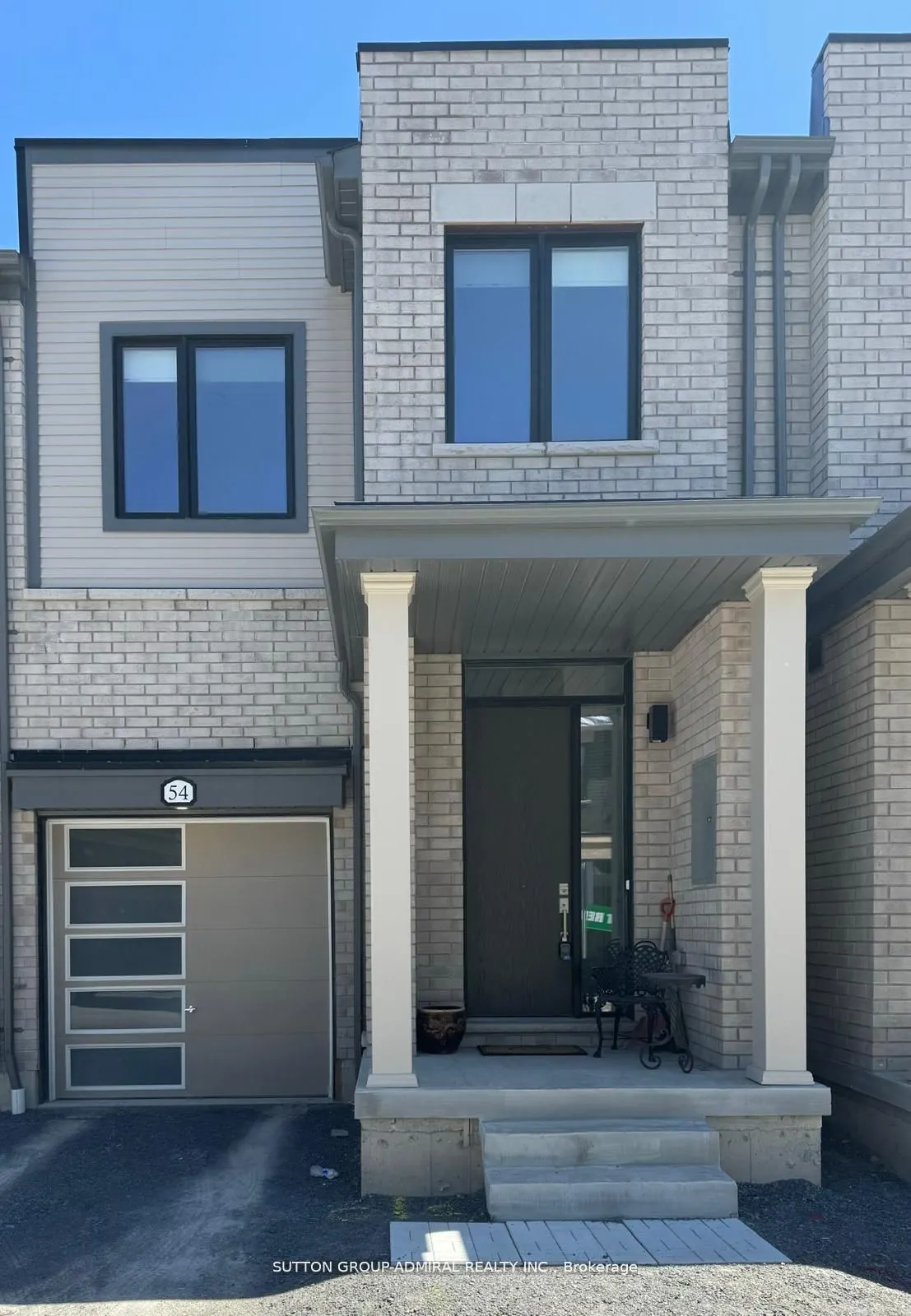 54 Sorbara Way
