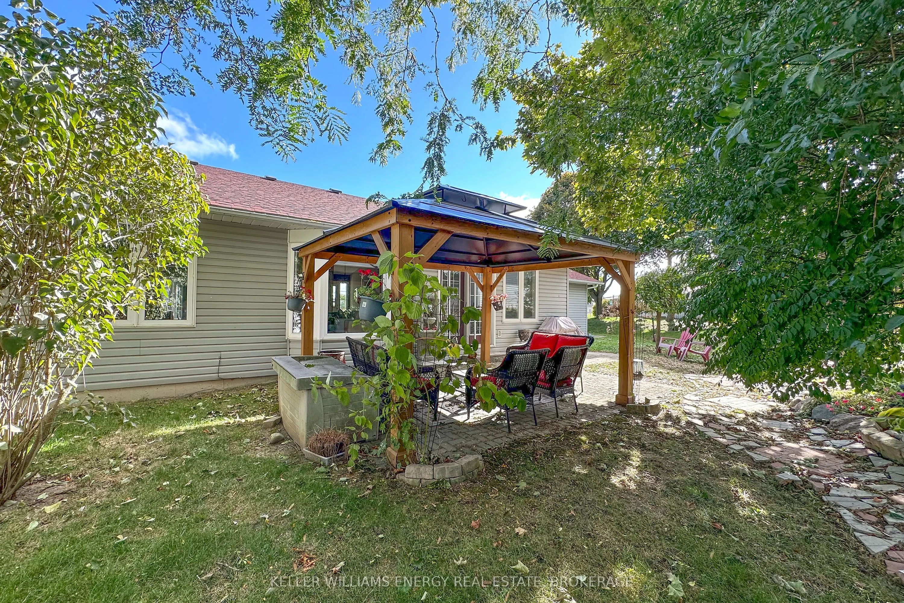 32 Wilmot Trail