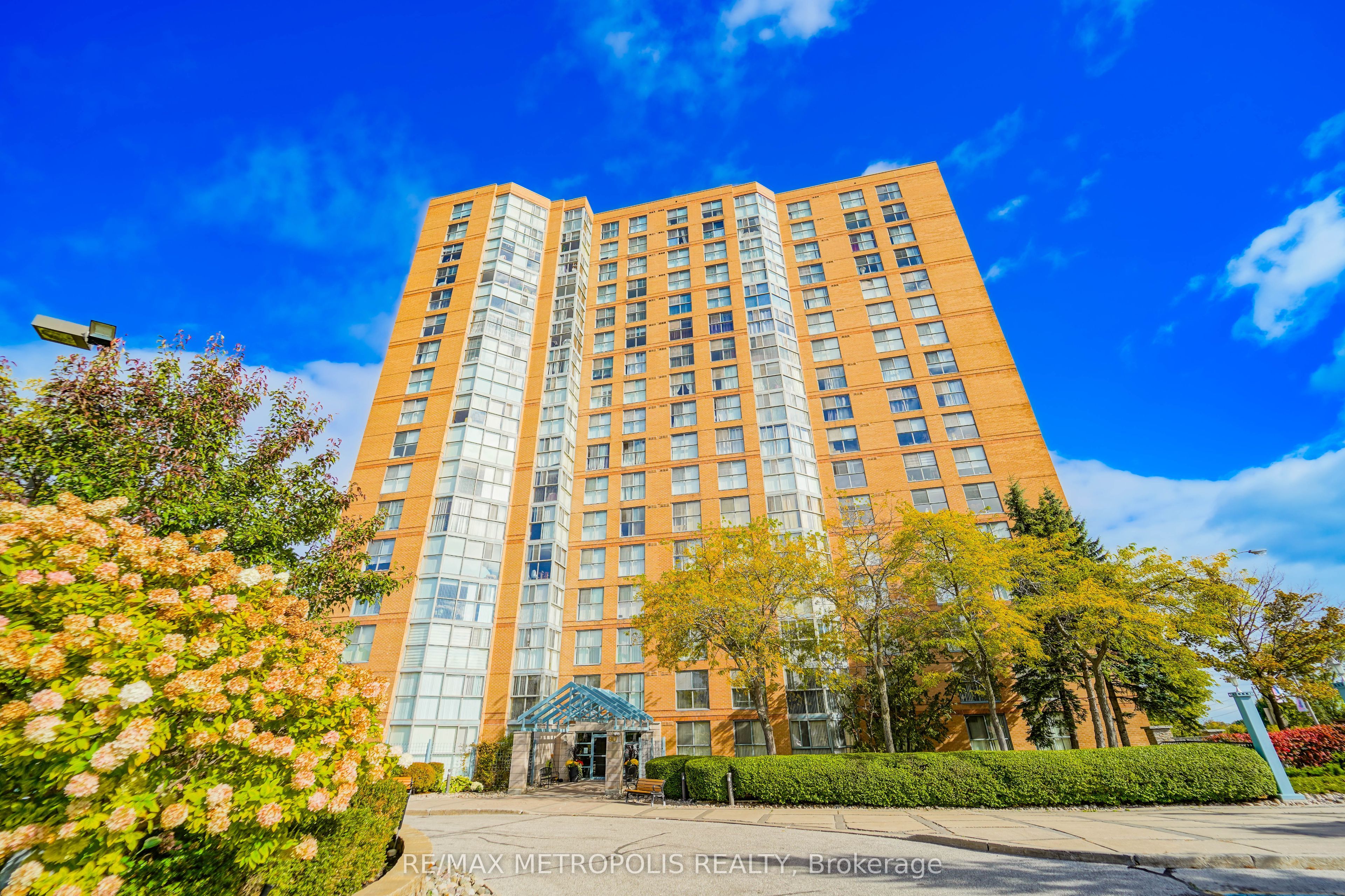 90 Dale Avenue #502