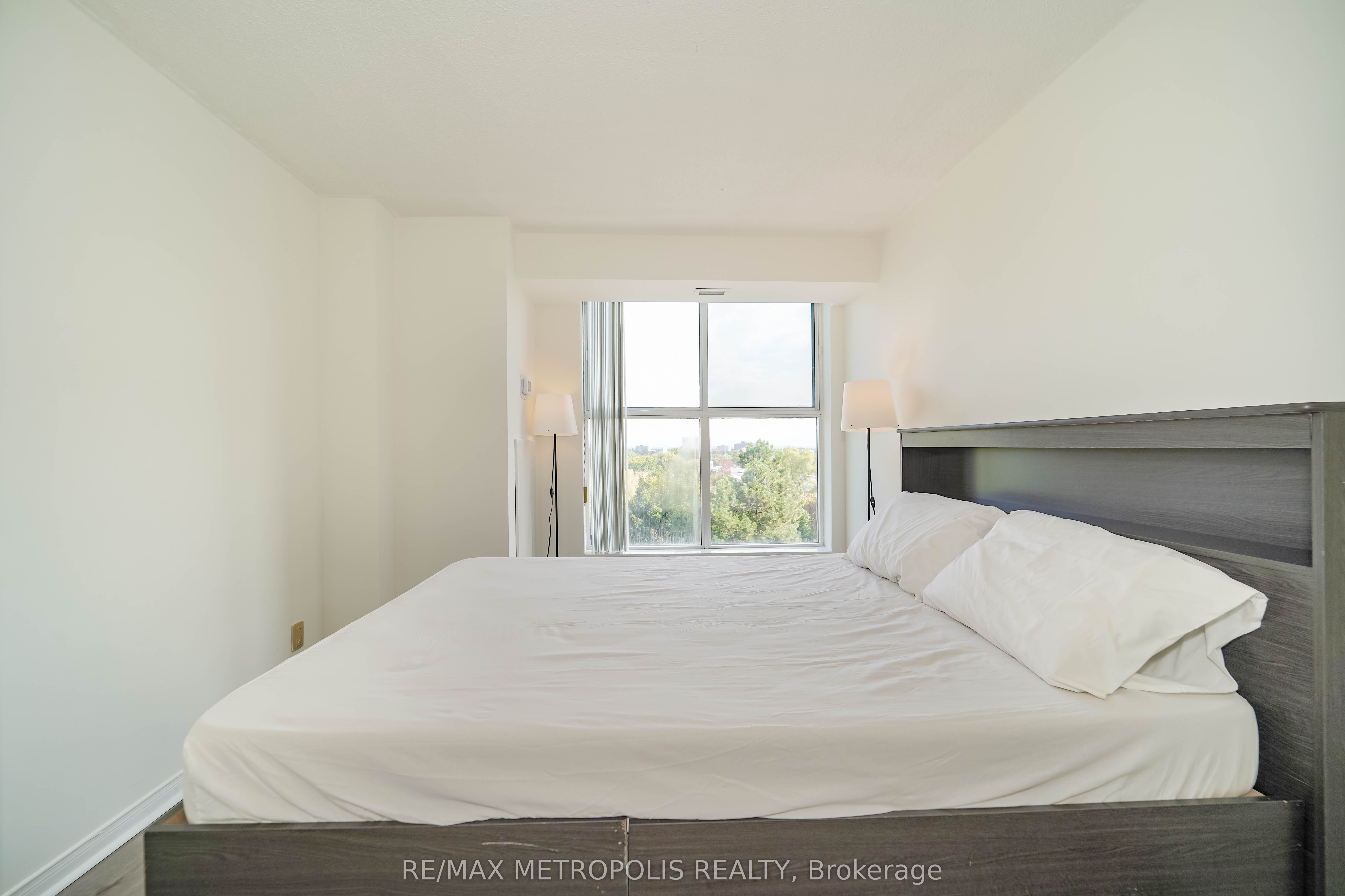 90 Dale Avenue #502