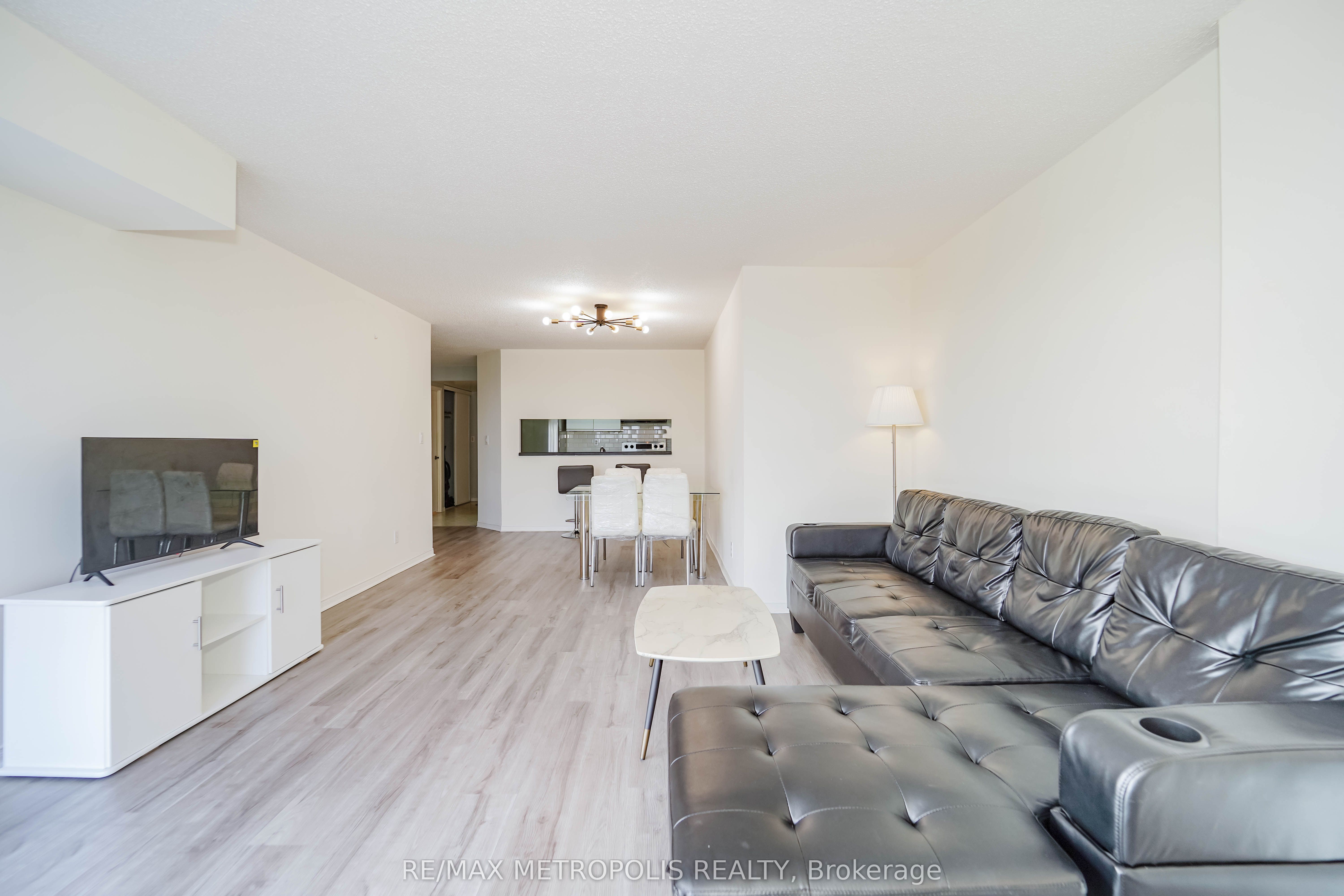 90 Dale Avenue #502