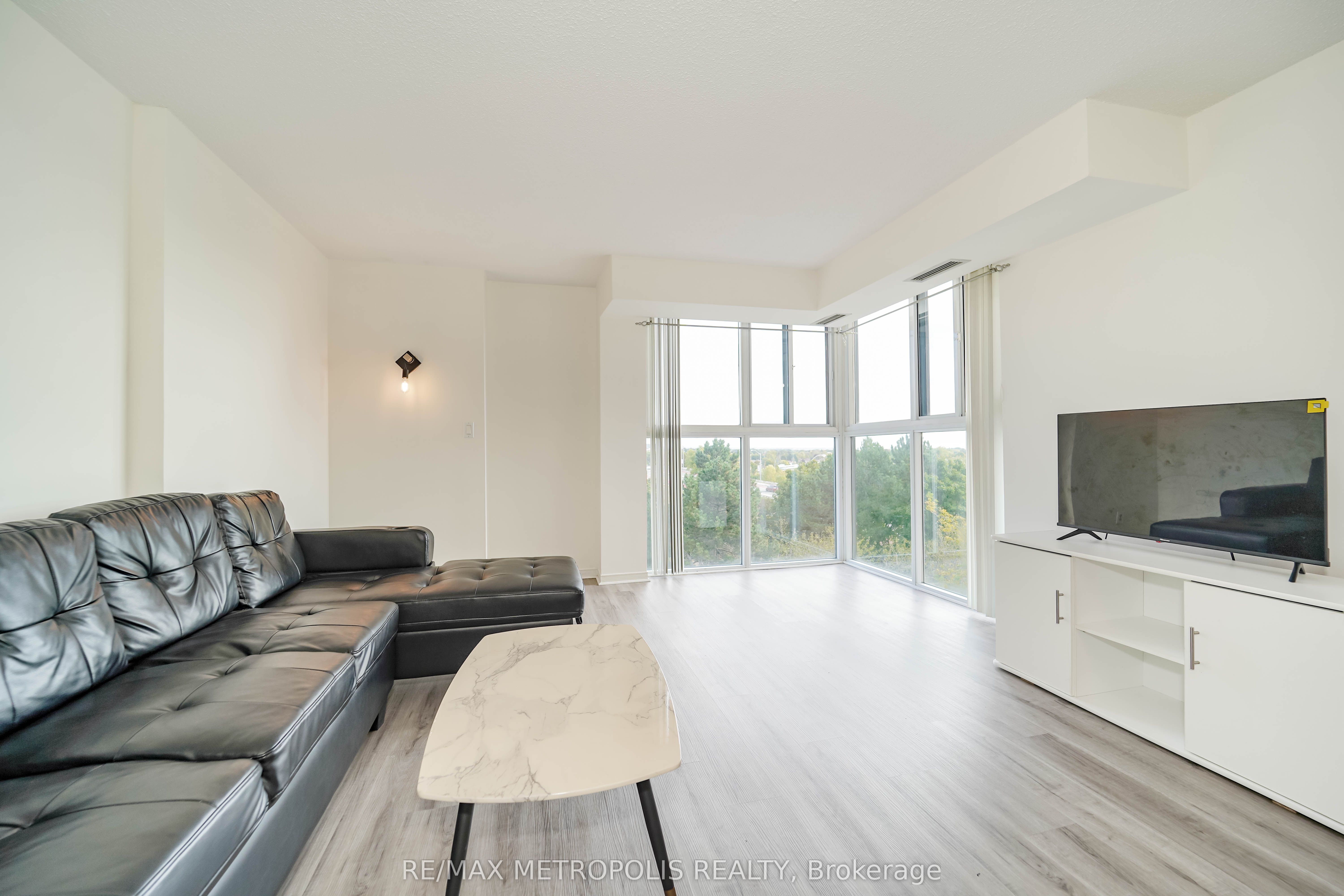 90 Dale Avenue #502