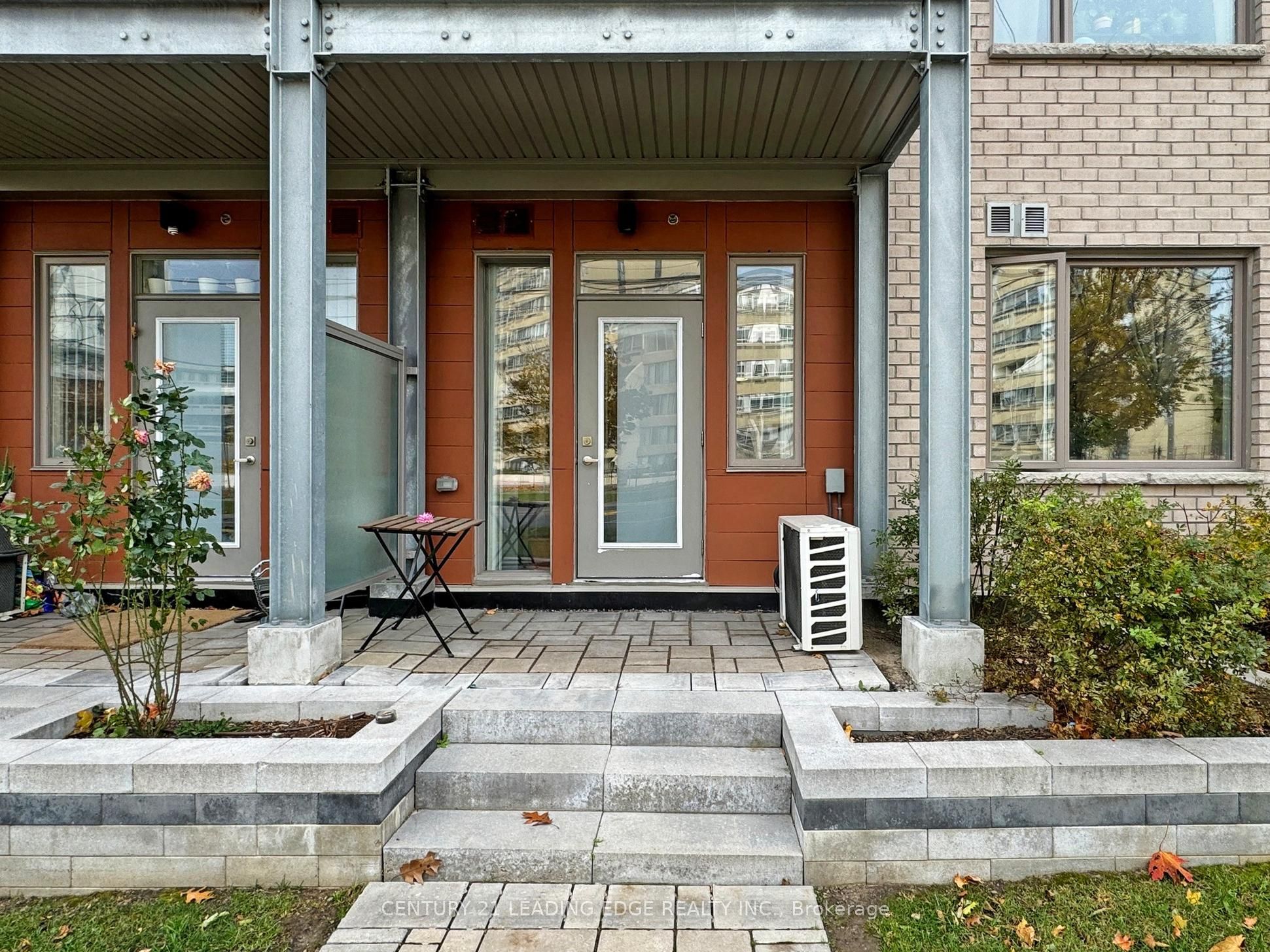 5131 SHEPPARD Avenue E #102