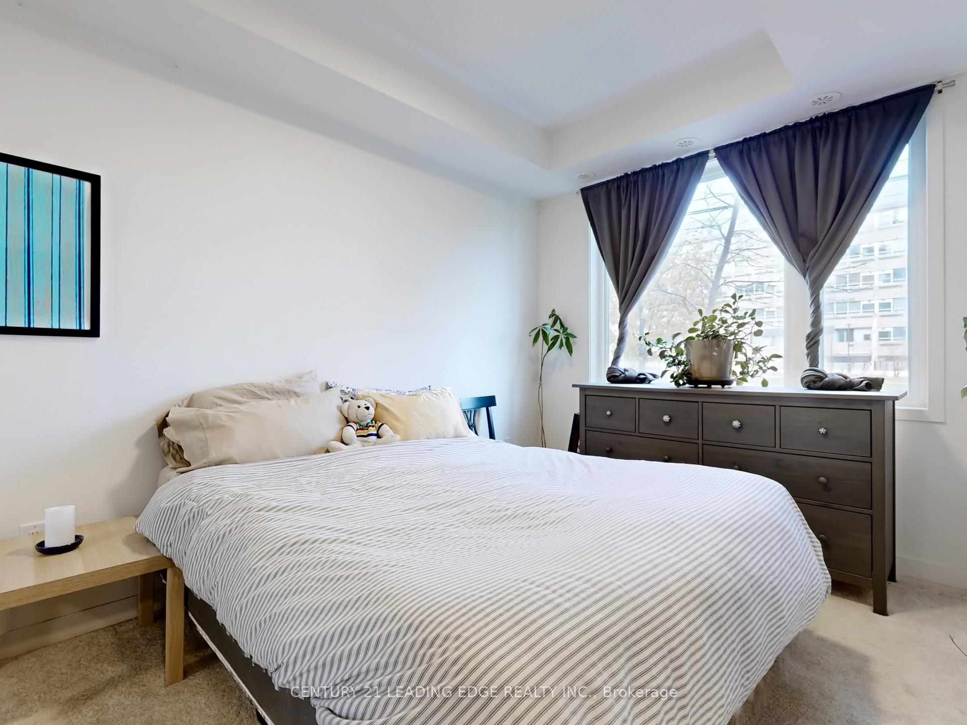 5131 SHEPPARD Avenue E #102