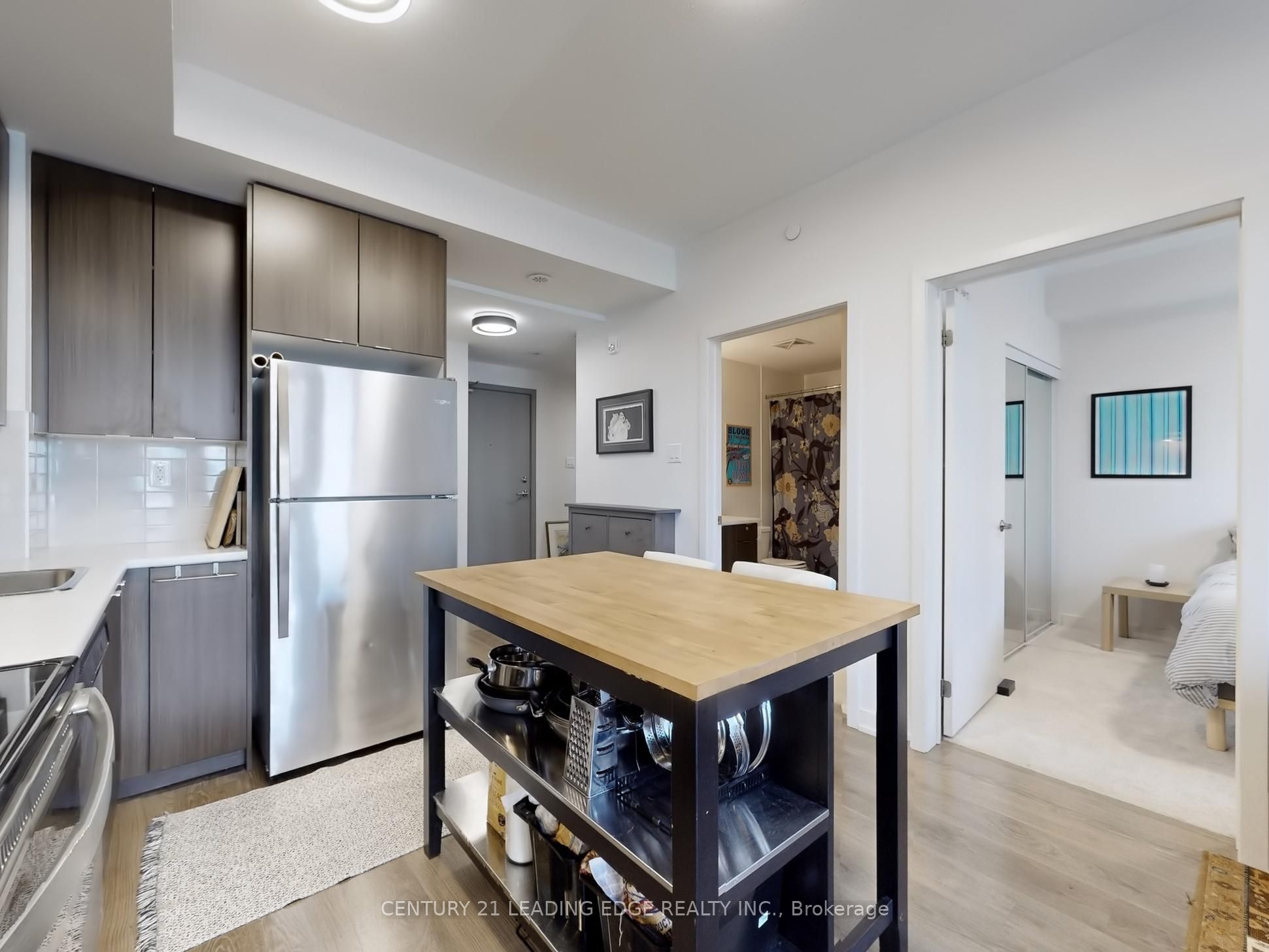5131 SHEPPARD Avenue E #102