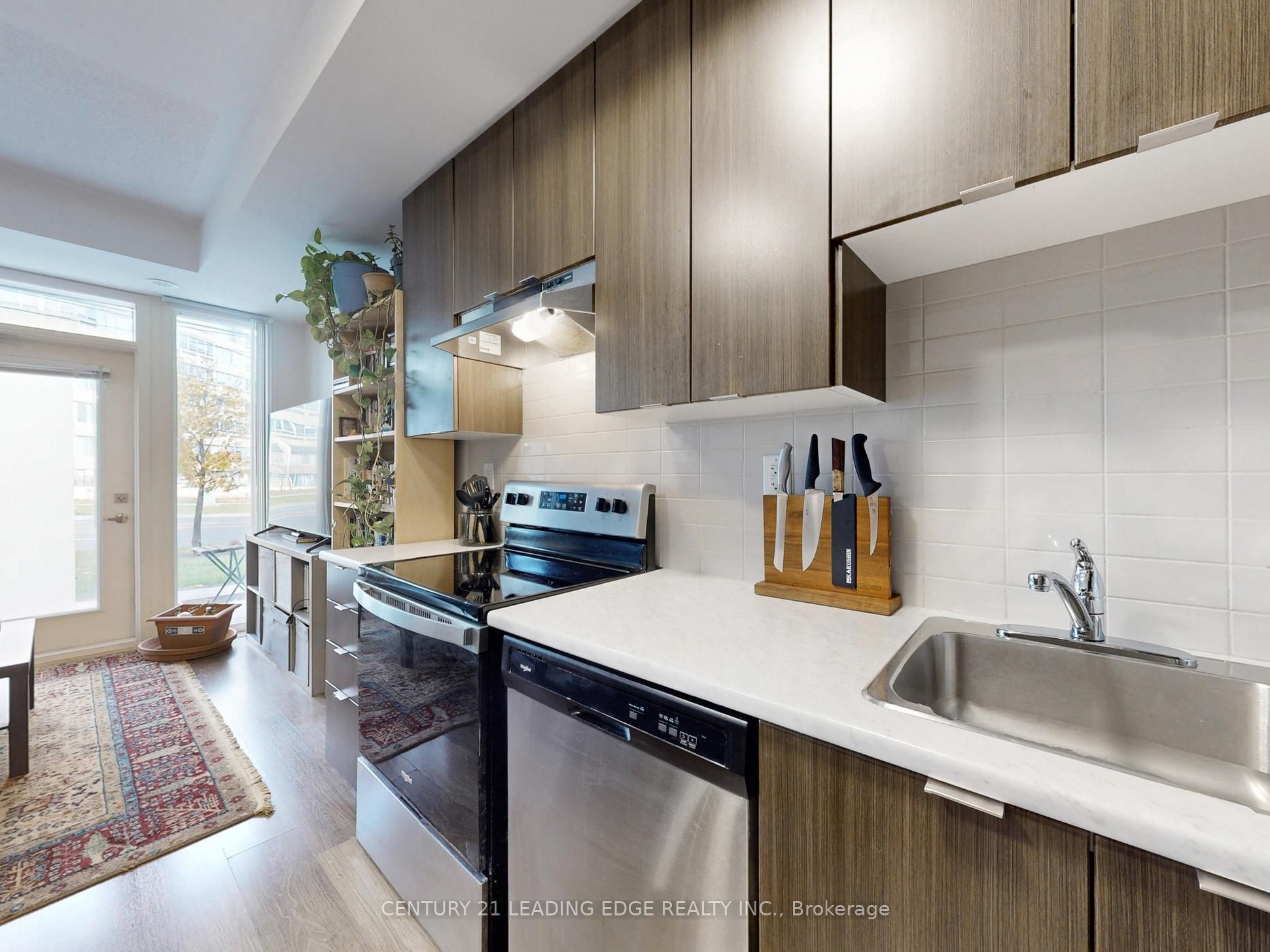 5131 SHEPPARD Avenue E #102
