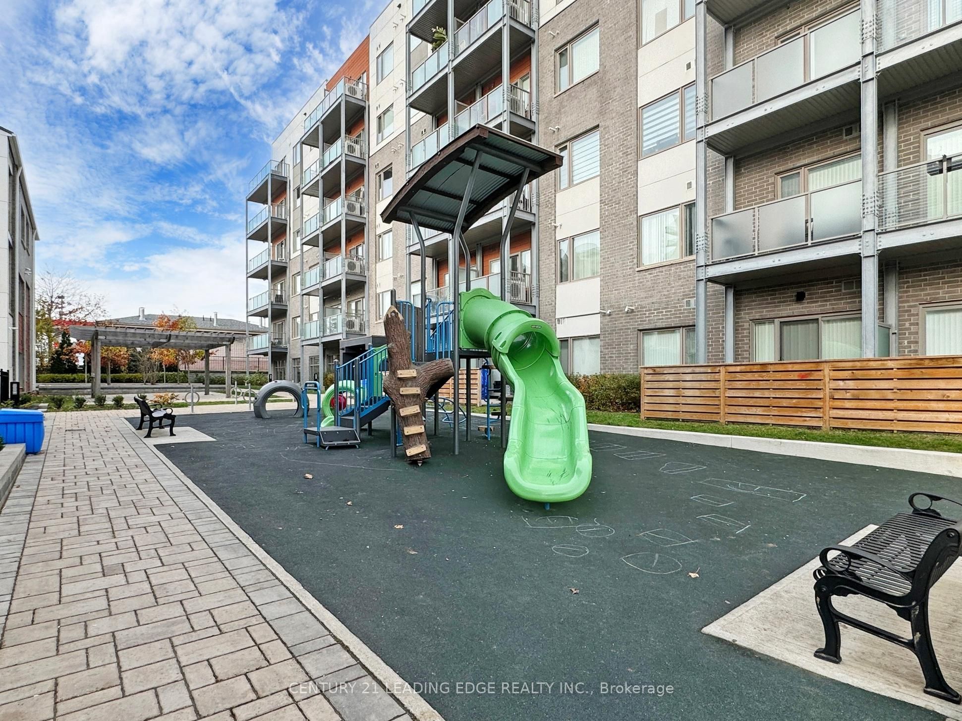 5131 SHEPPARD Avenue E #102