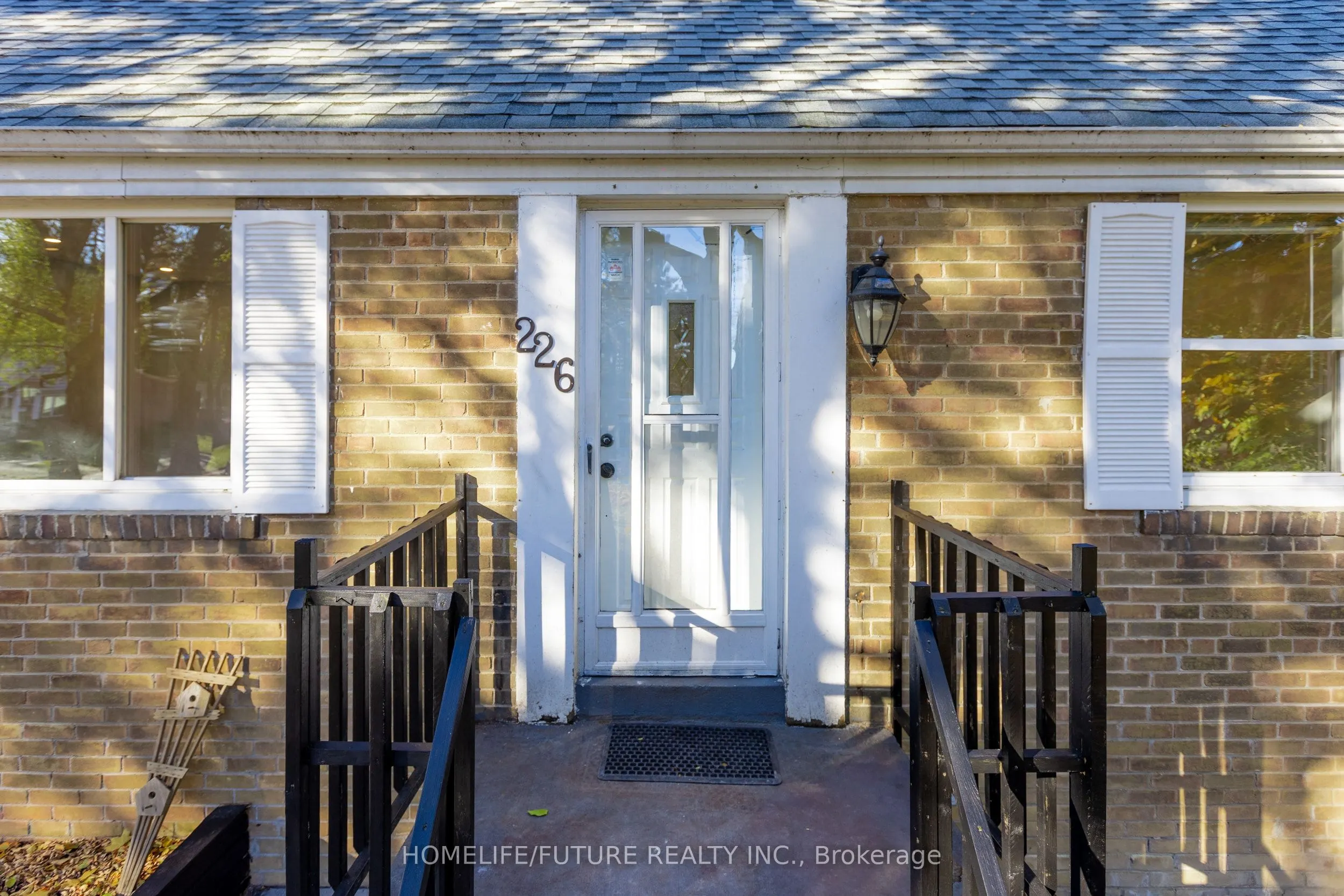 226 Oakridge Drive