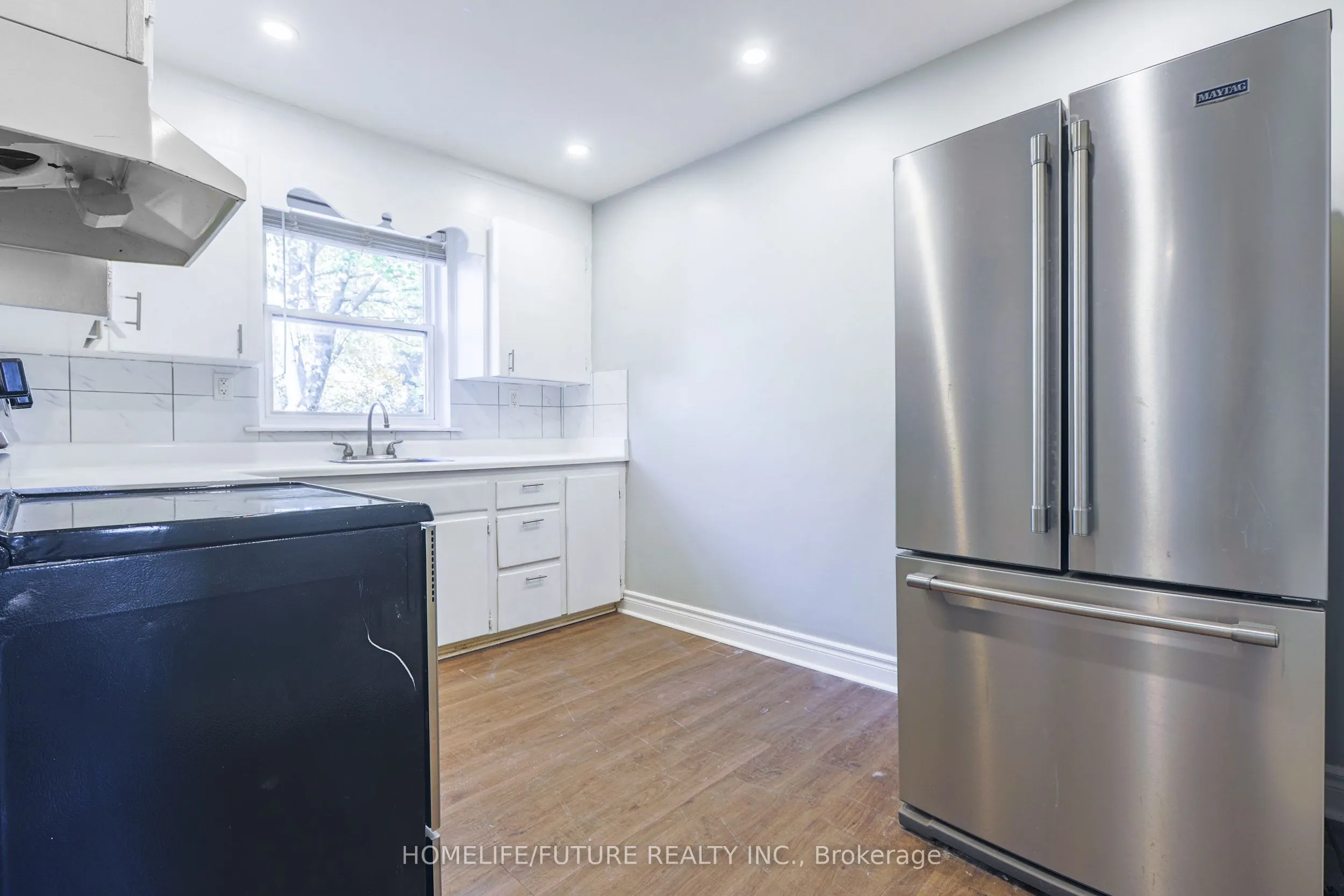 226 Oakridge Drive