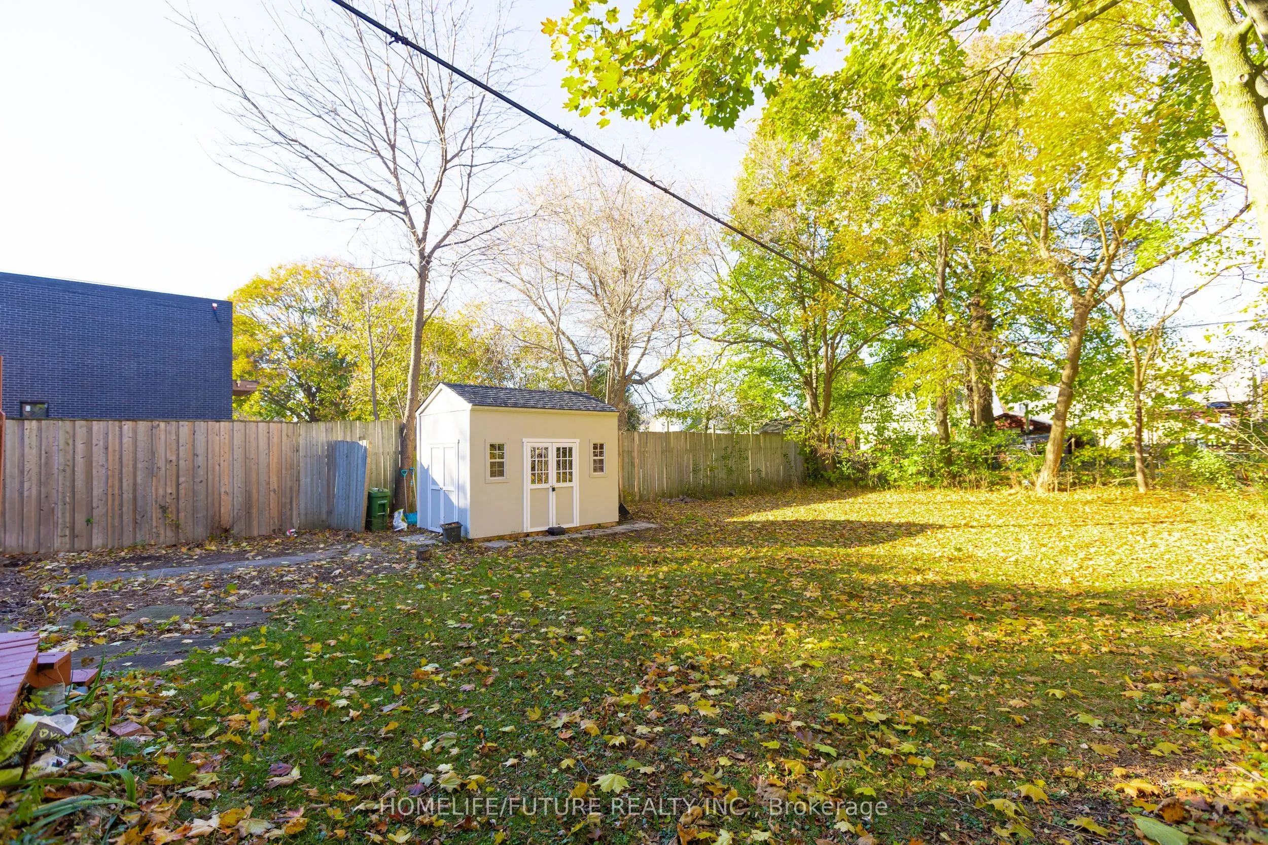 226 Oakridge Drive