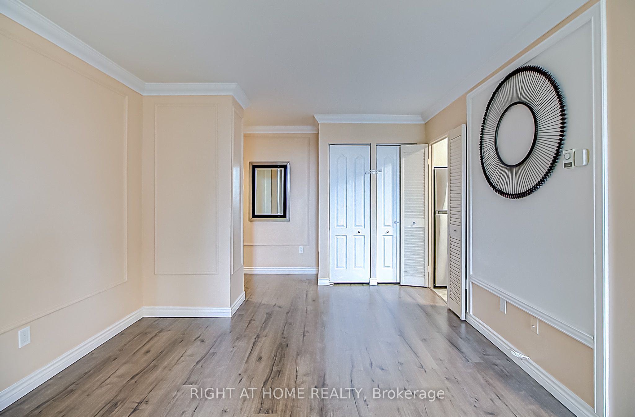 1 Massey Square, #419