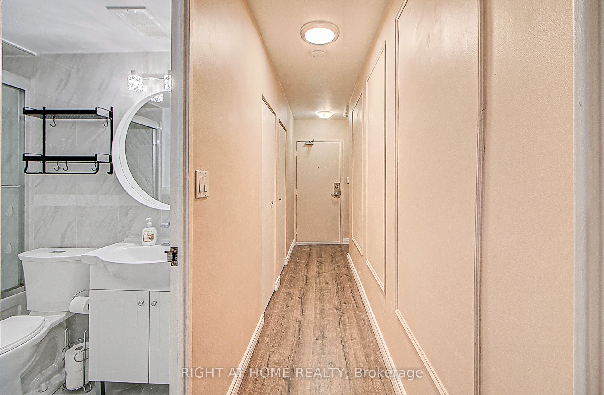 1 Massey Square, #419