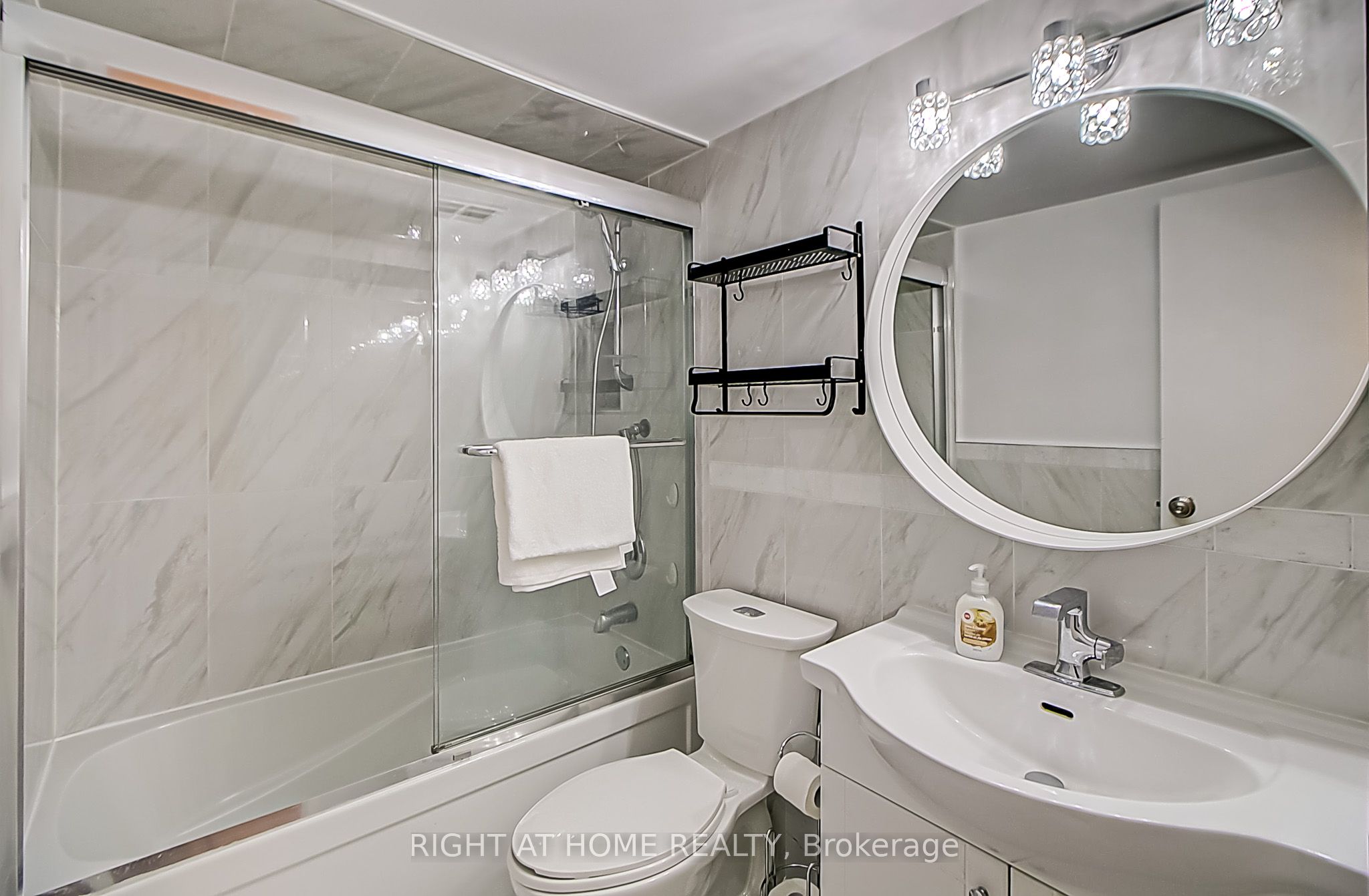 1 Massey Square, #419