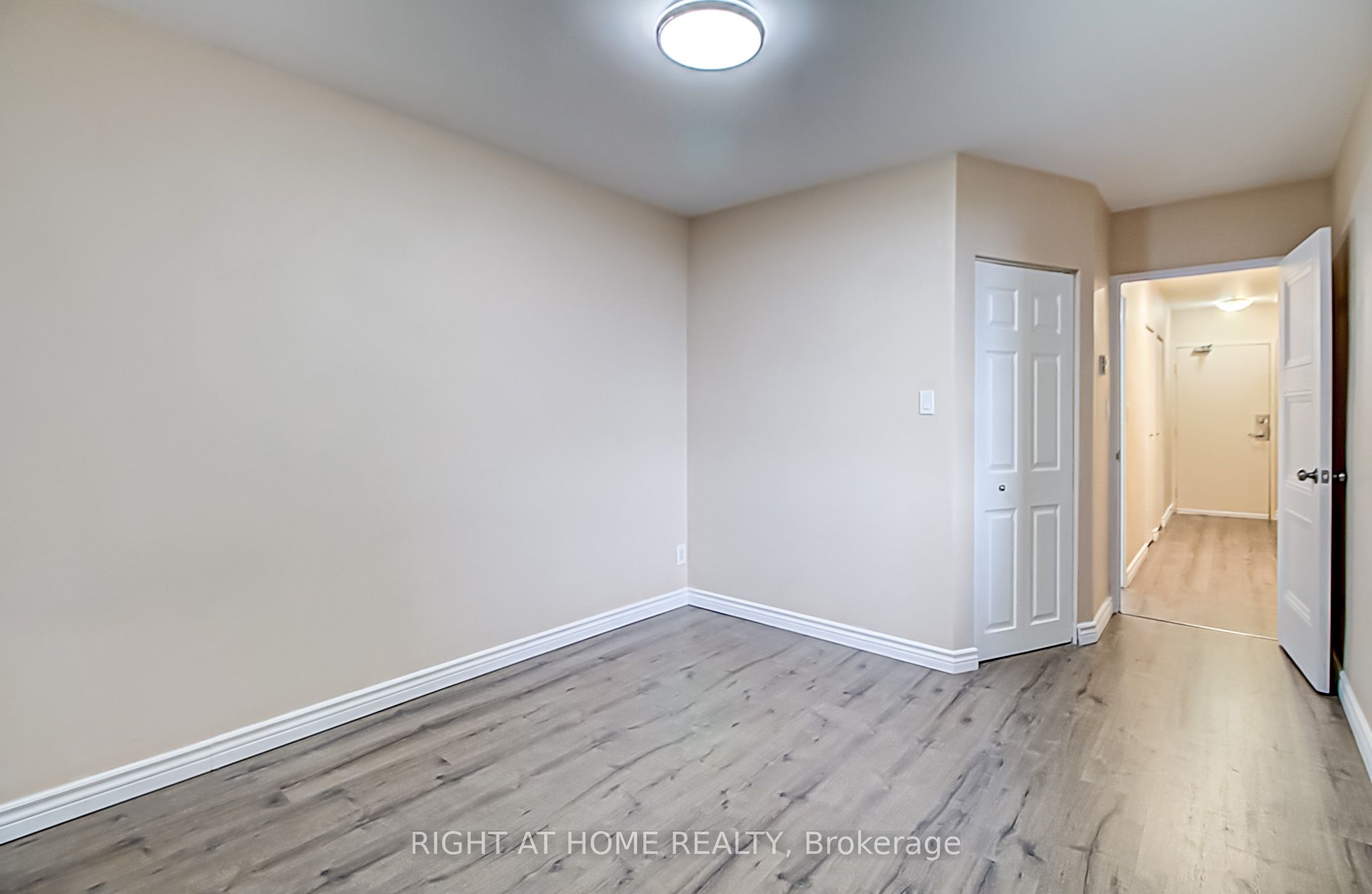 1 Massey Square, #419