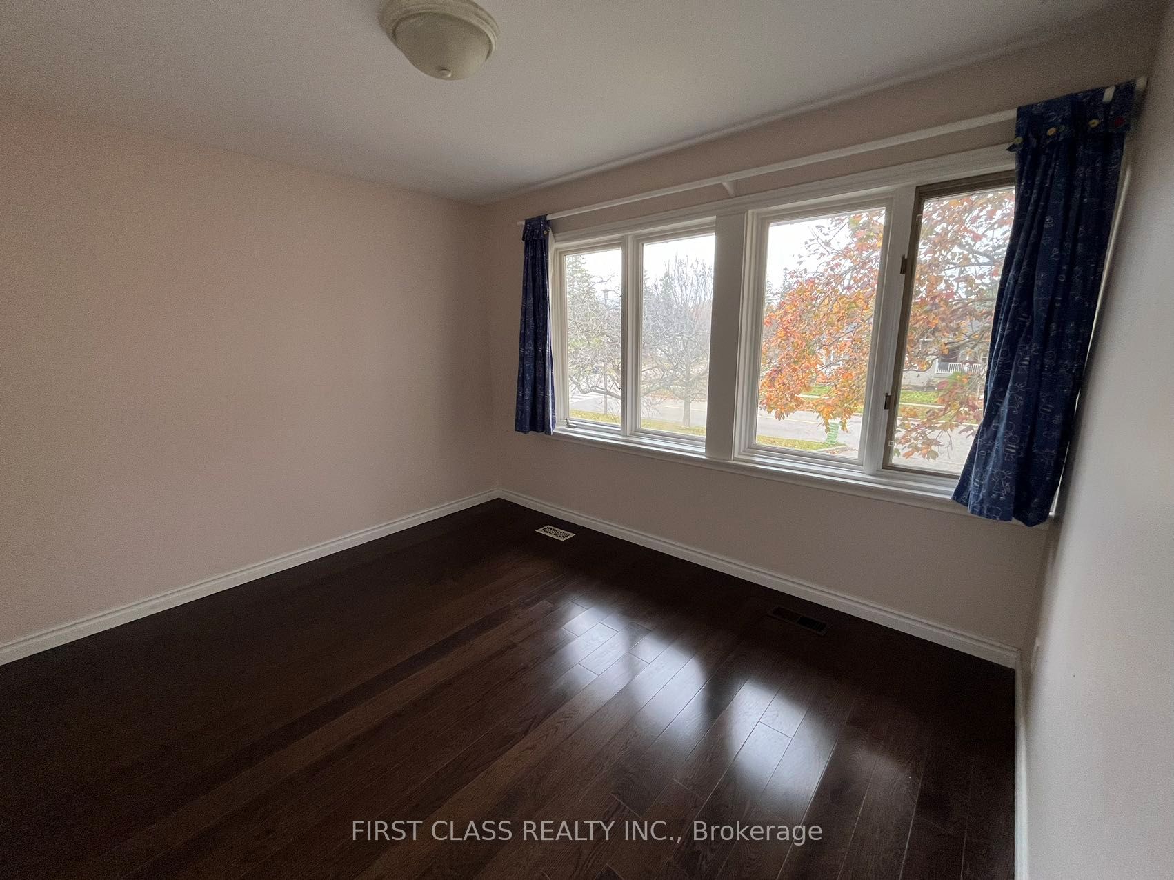 36 Scarcliff Gardens