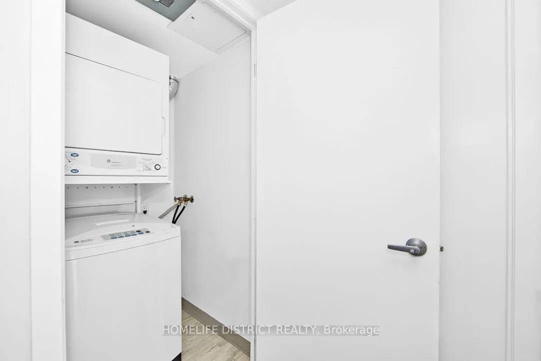 36 Lee Centre Drive, #2708