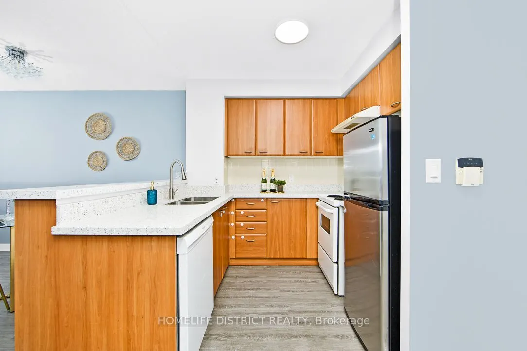 36 Lee Centre Drive, #2708
