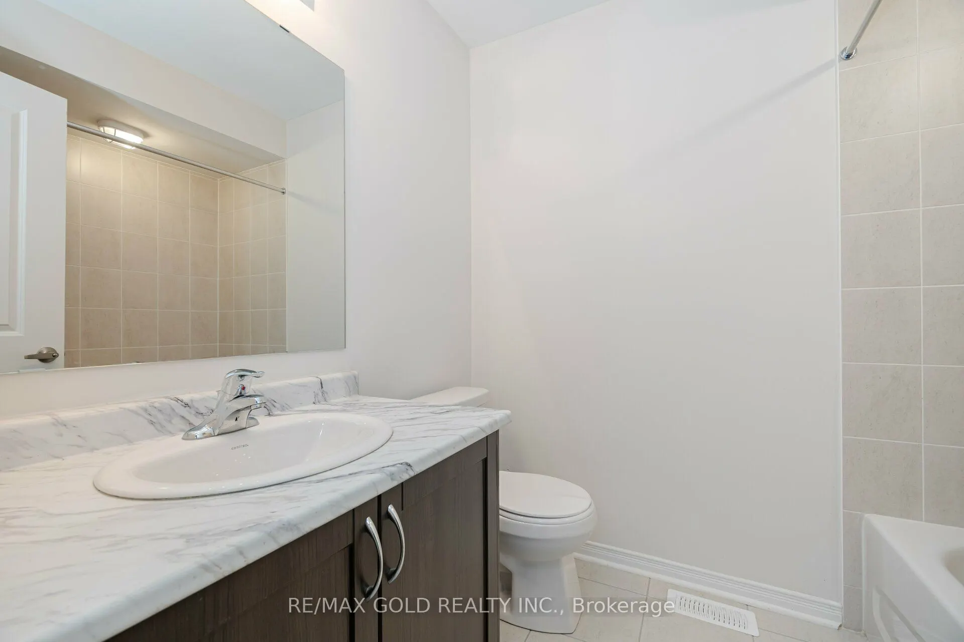 829 Atwater Path