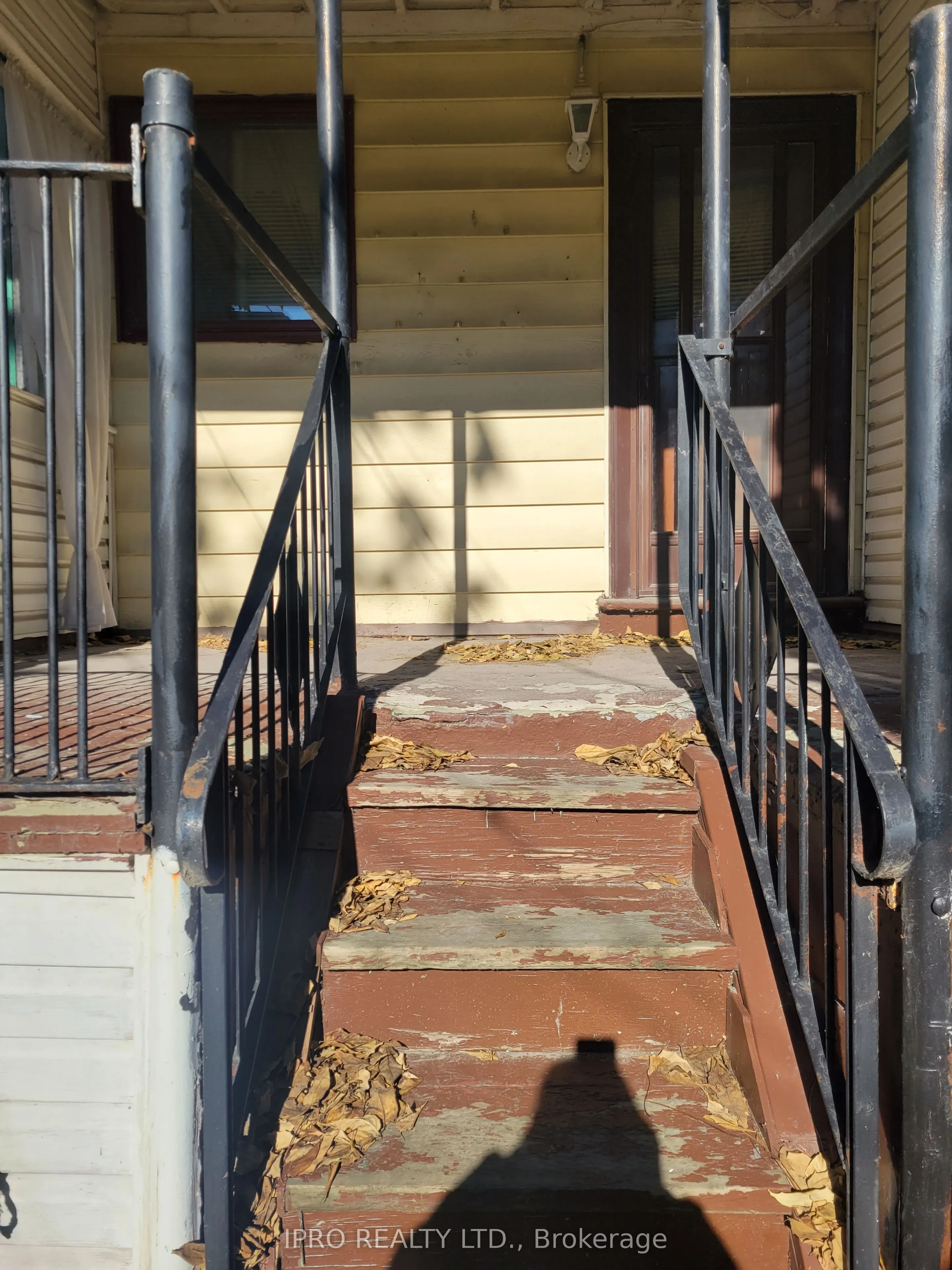547 Eastern Avenue
