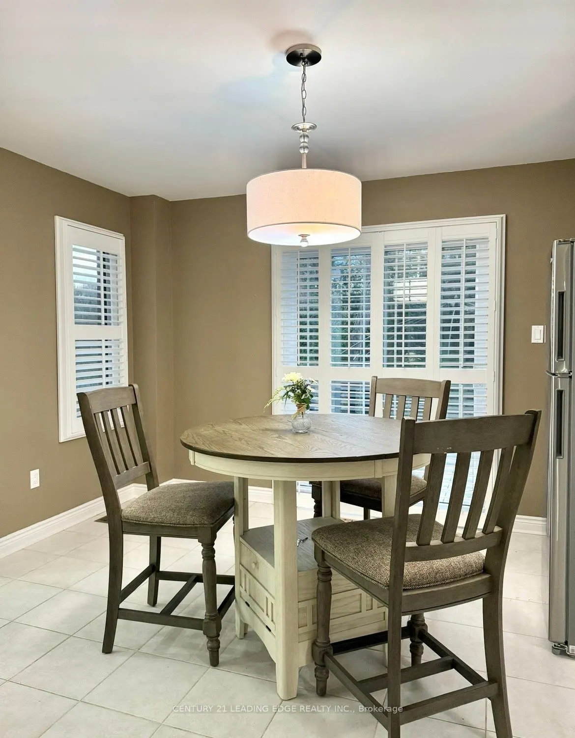 492 Palmtree Crescent