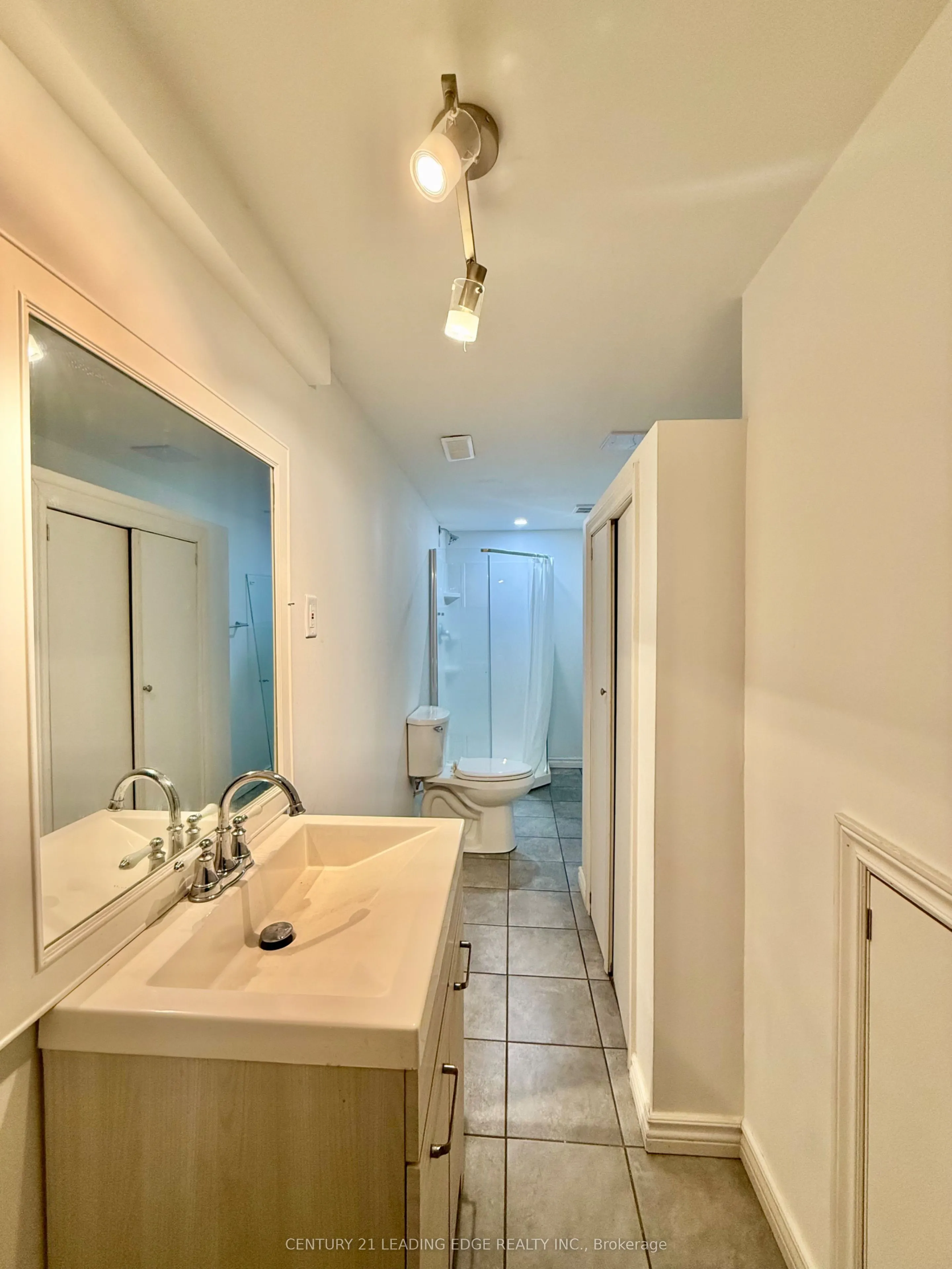 492 Palmtree Crescent