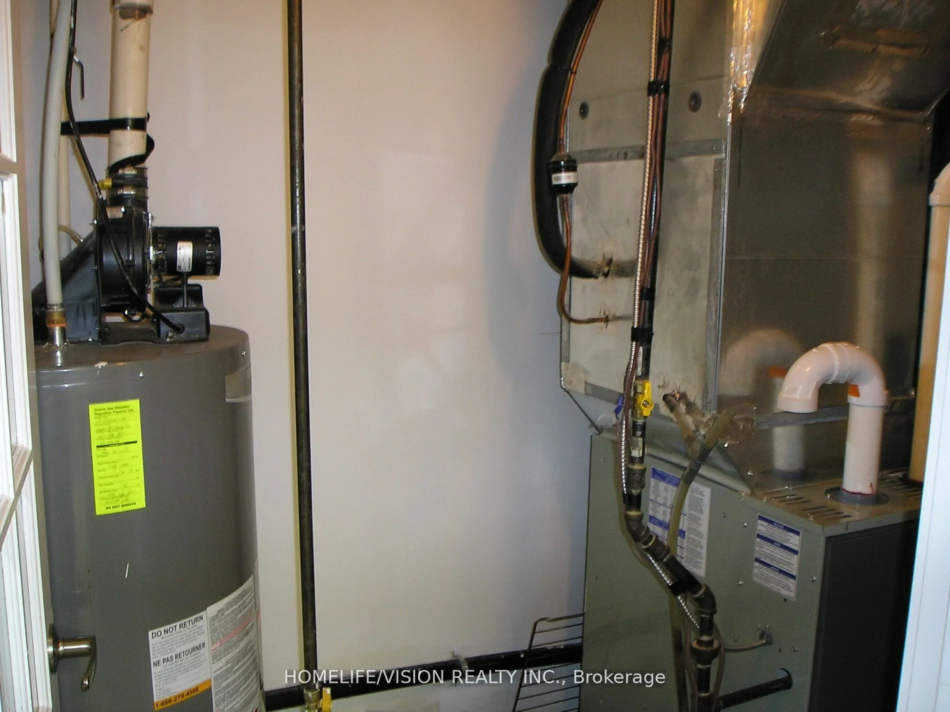 25 Arbutus Crescent, #Lower