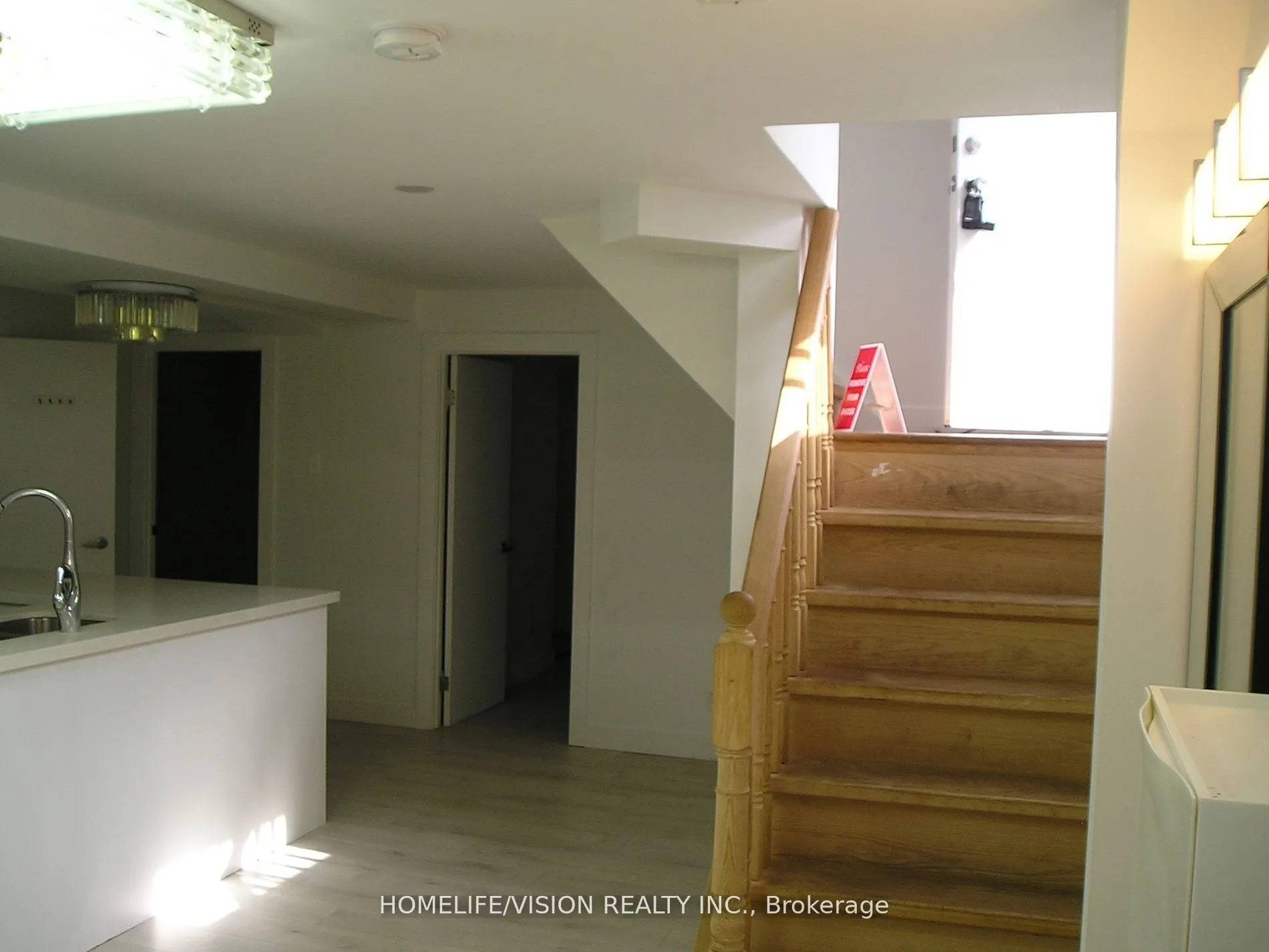 25 Arbutus Crescent, #Lower