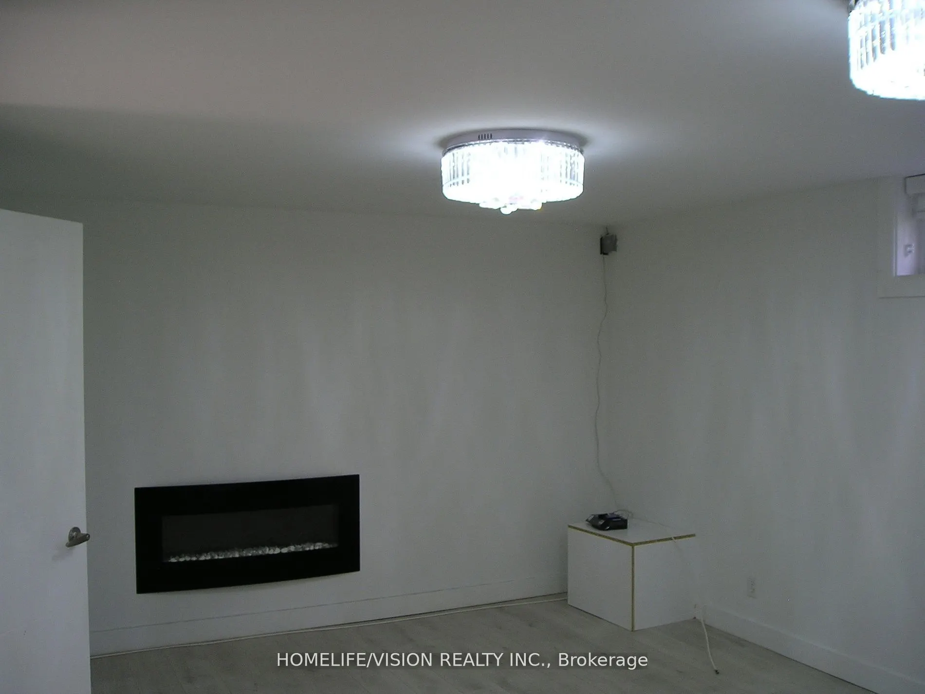 25 Arbutus Crescent, #Lower