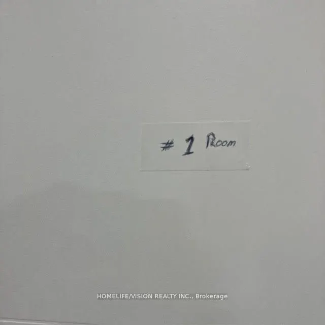 25 Arbutus Crescent, #Lower