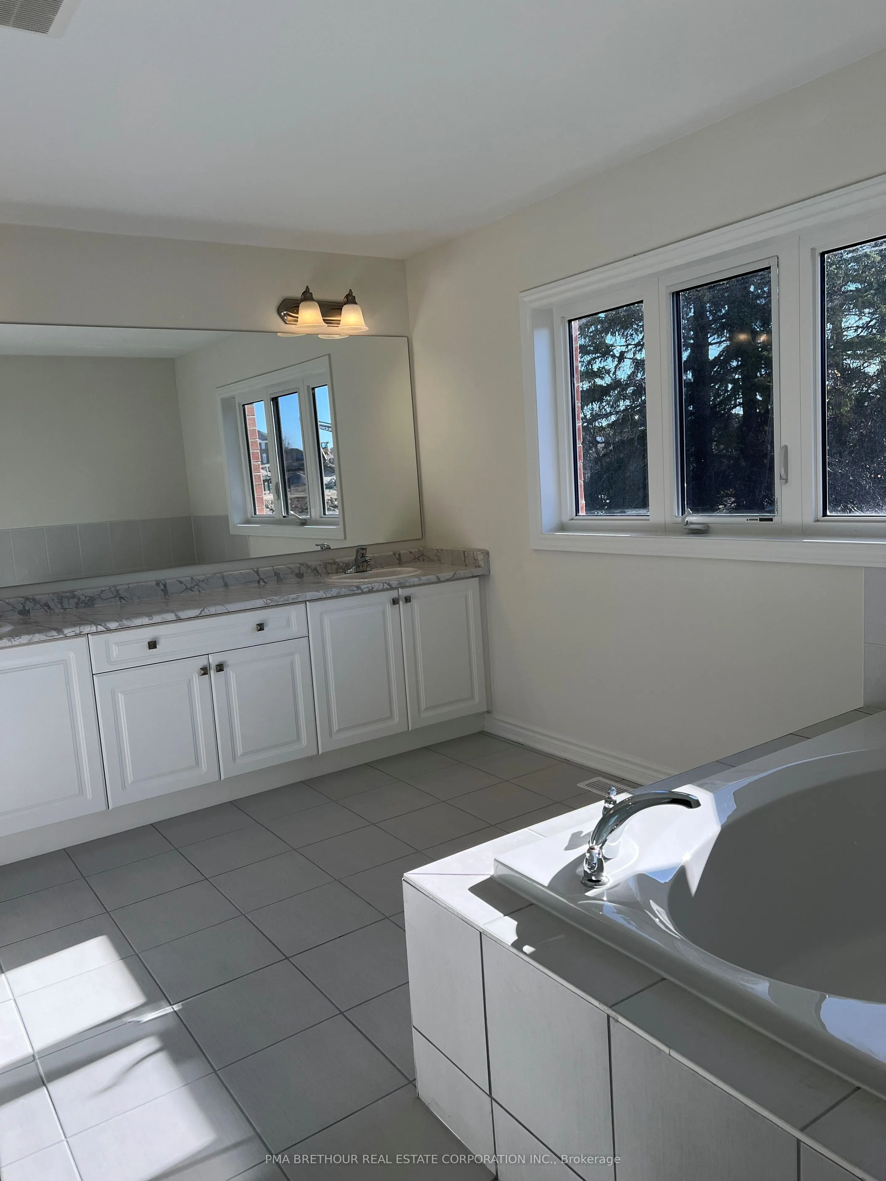 6 Forestlane Way