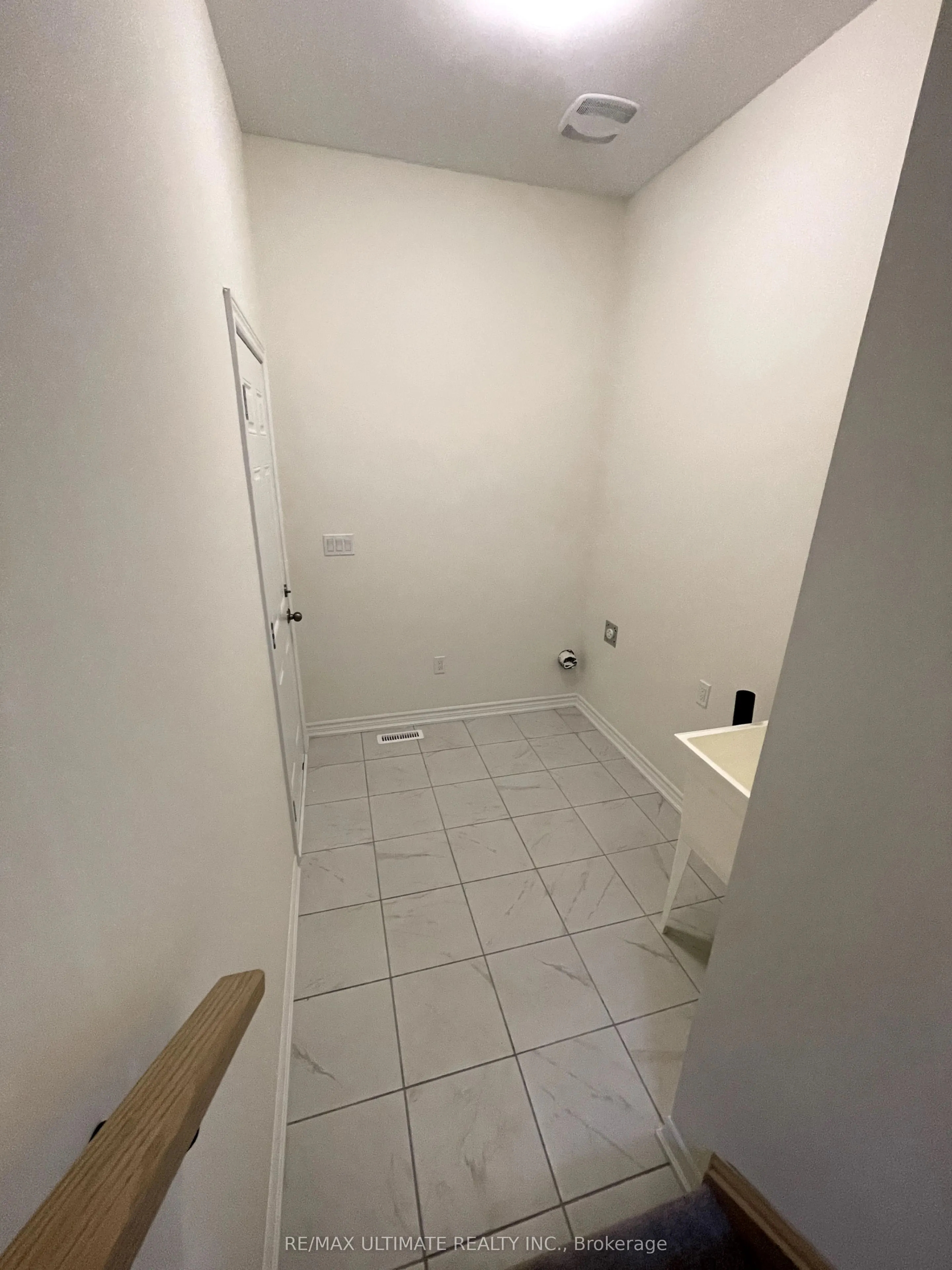 80 Robin Trail