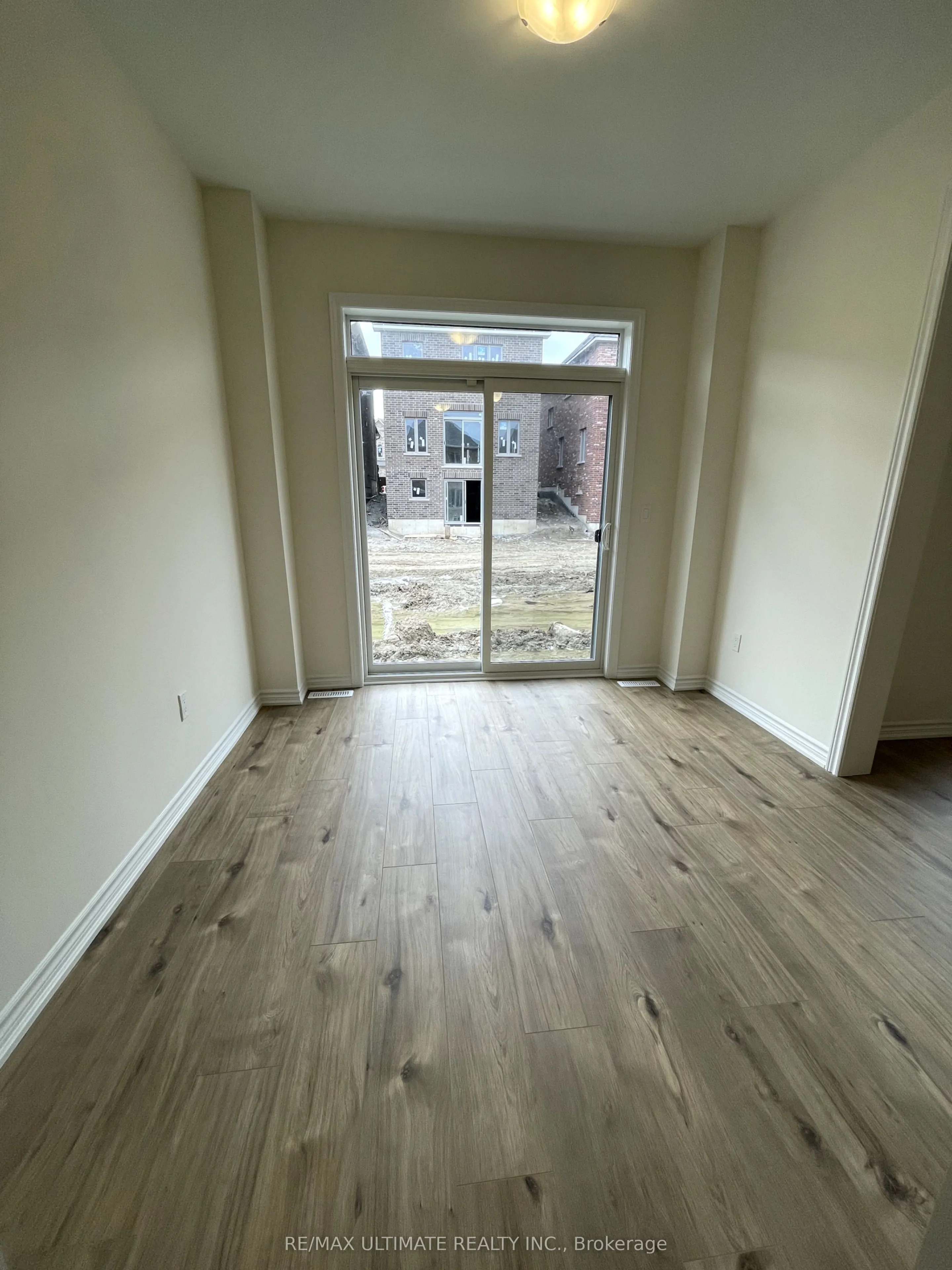 80 Robin Trail