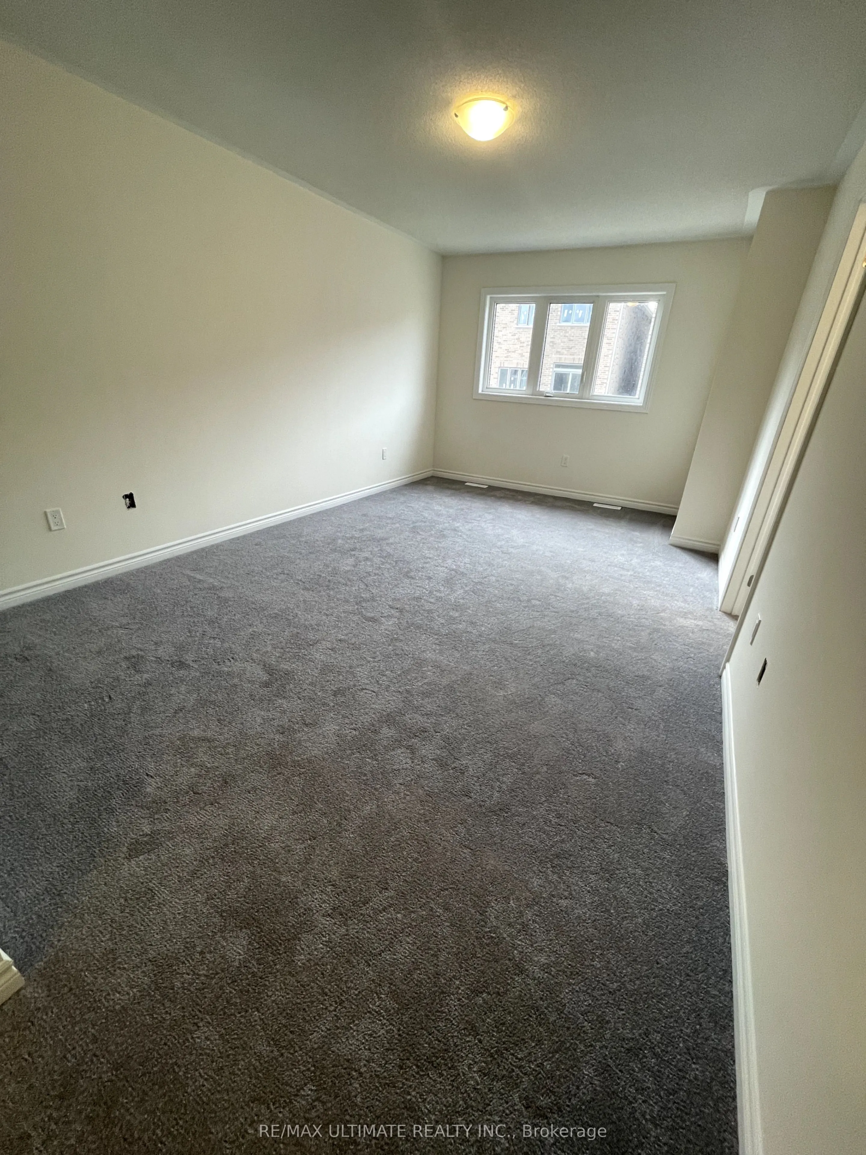 80 Robin Trail