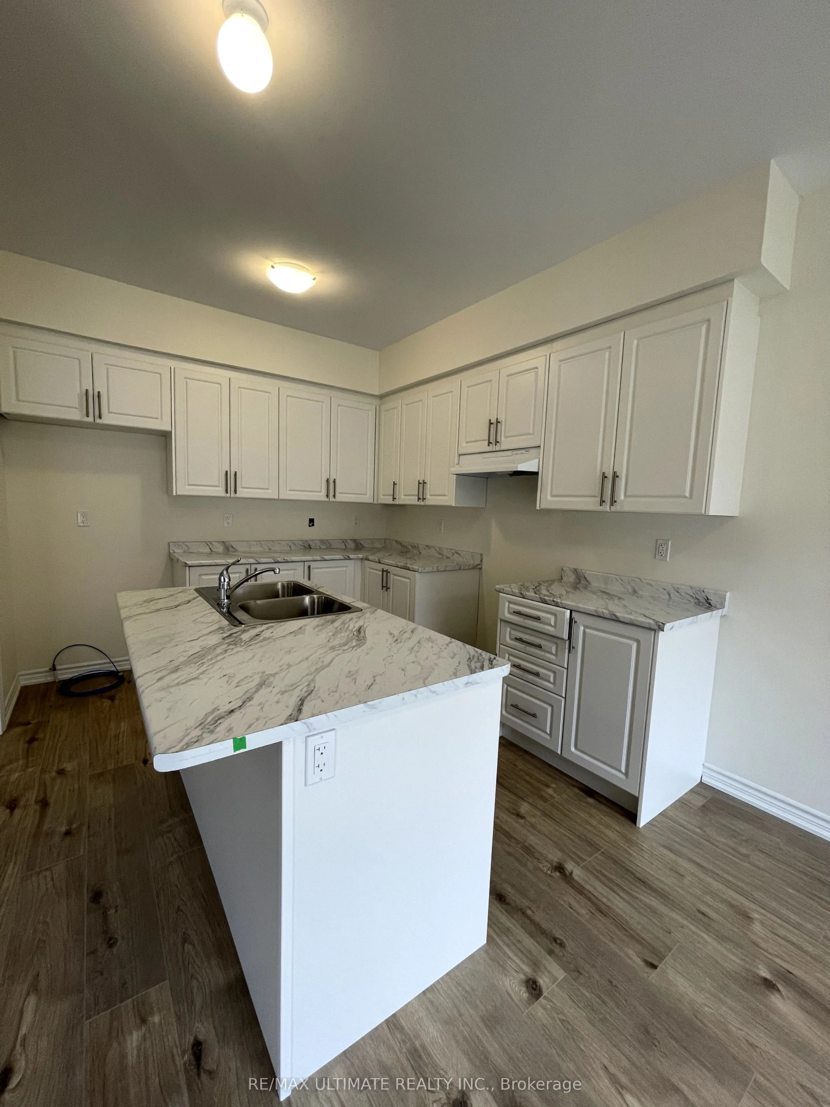 80 Robin Trail