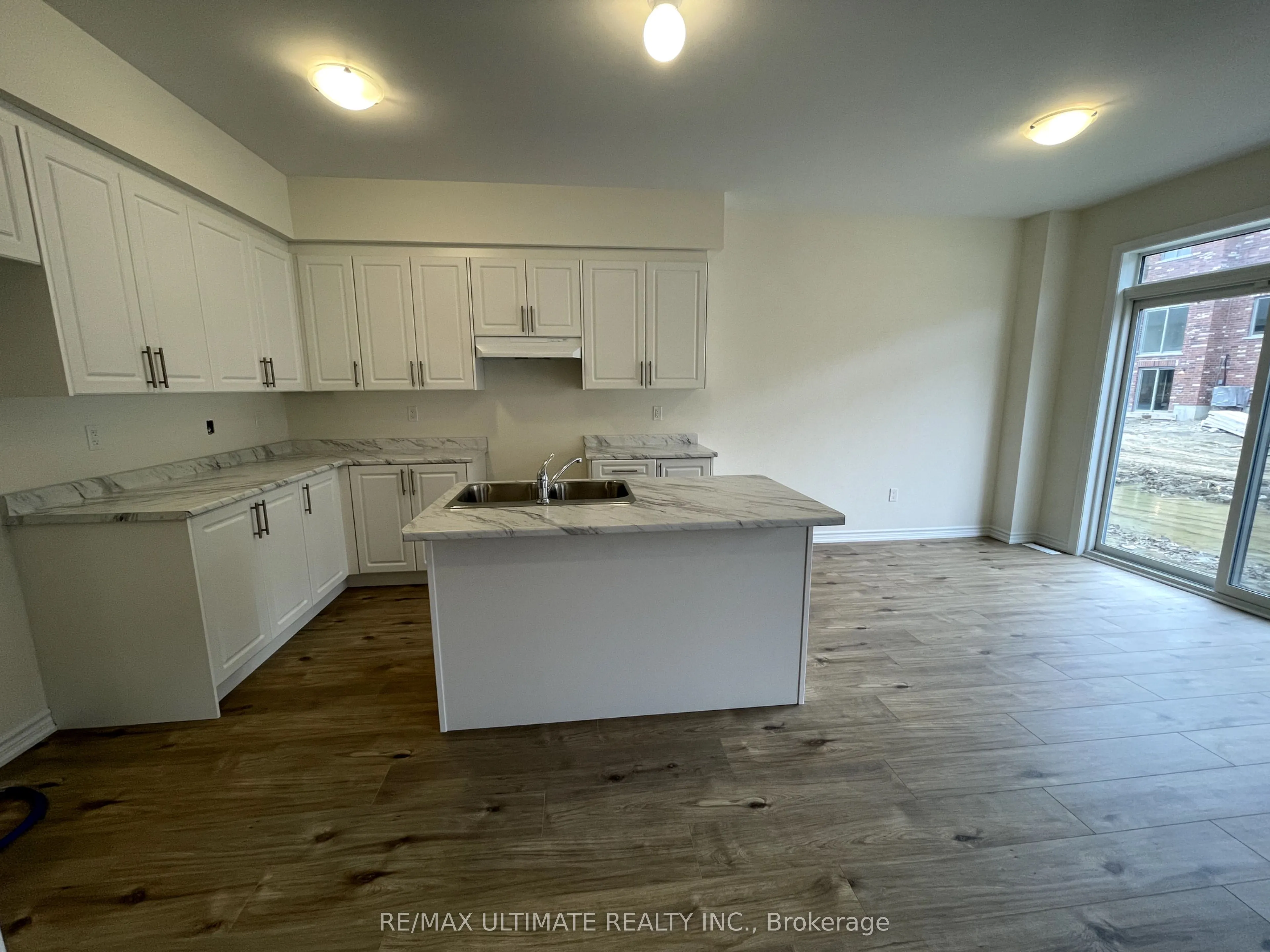 80 Robin Trail