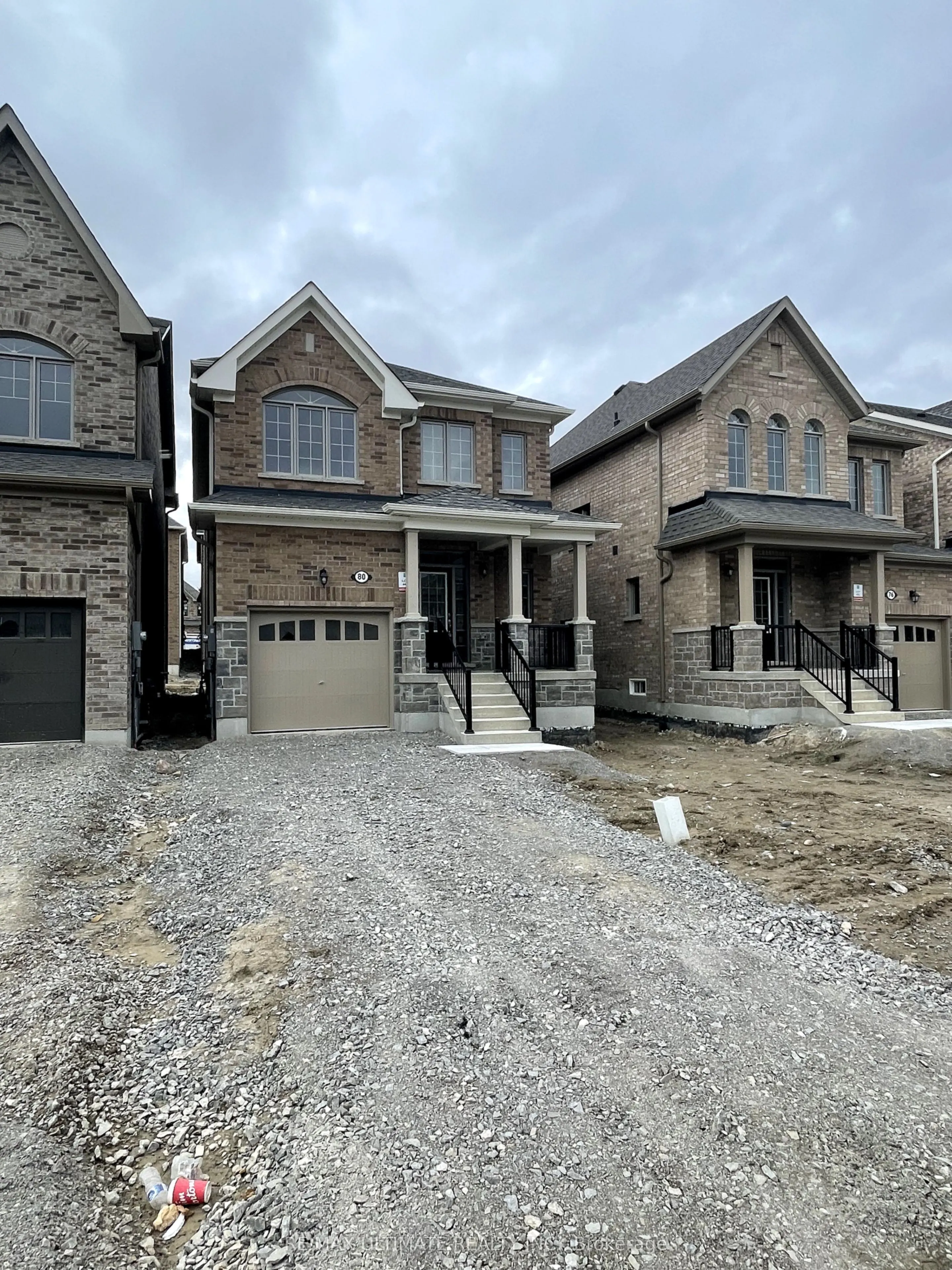 80 Robin Trail