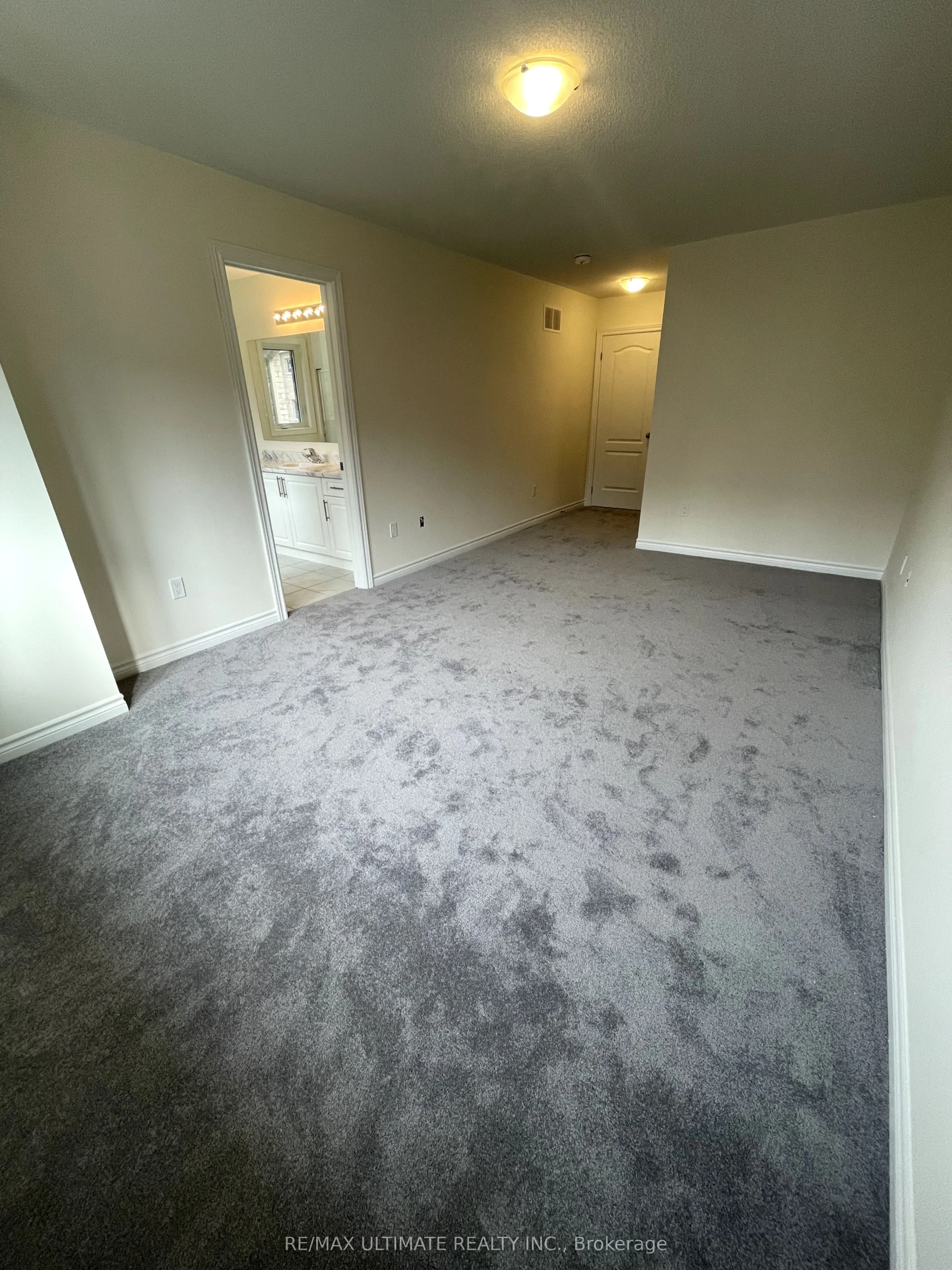80 Robin Trail