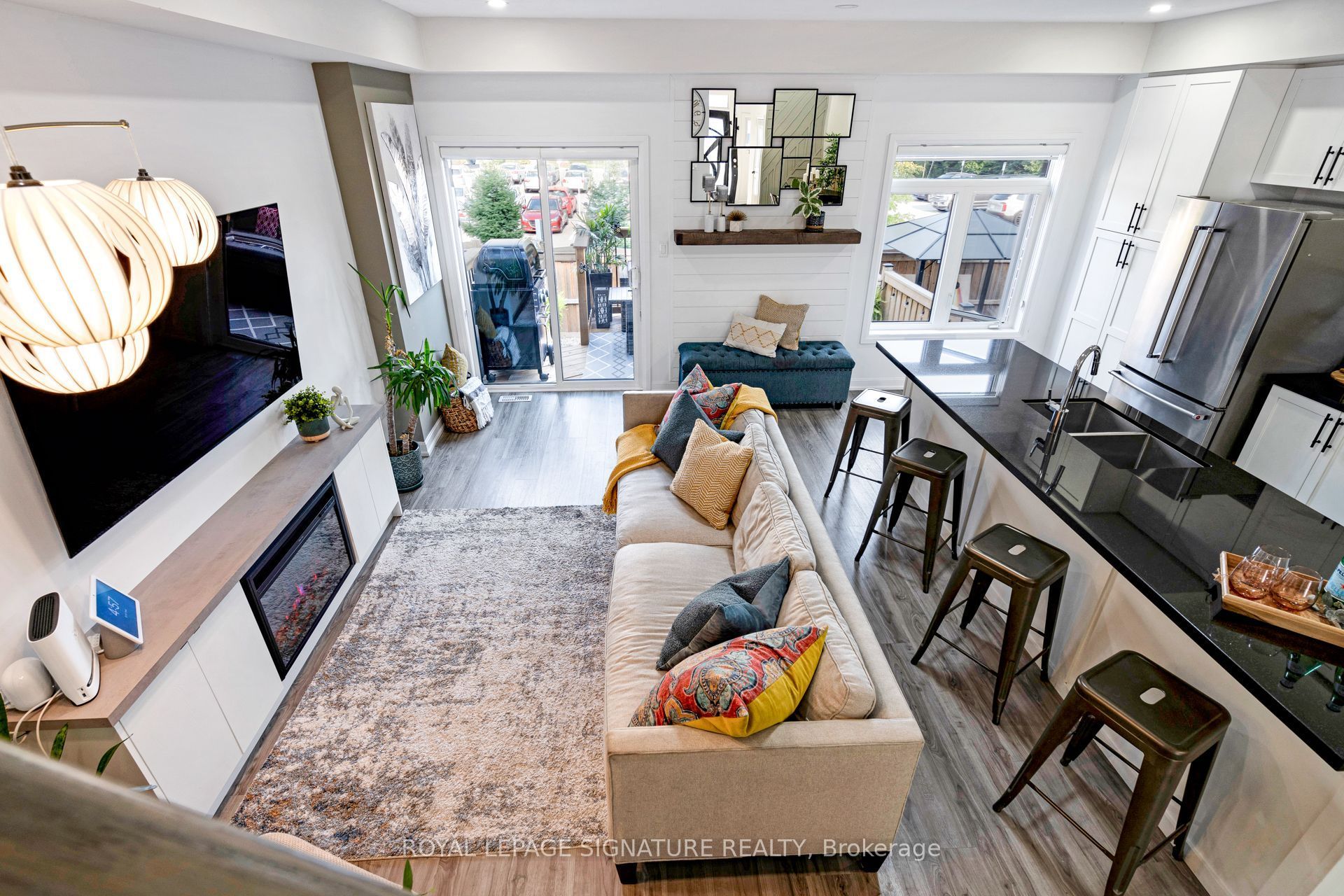66 Longshore Way