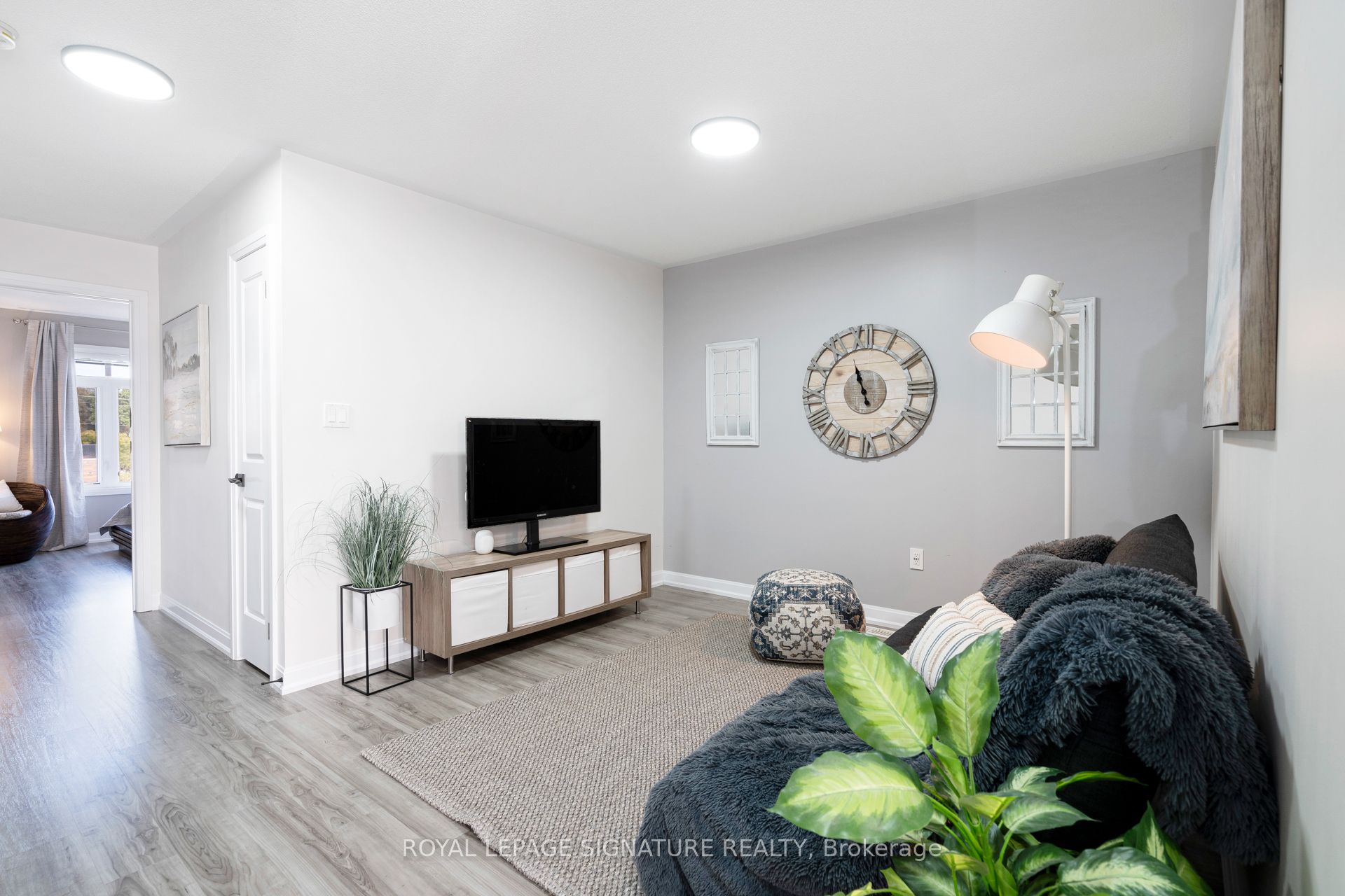 66 Longshore Way