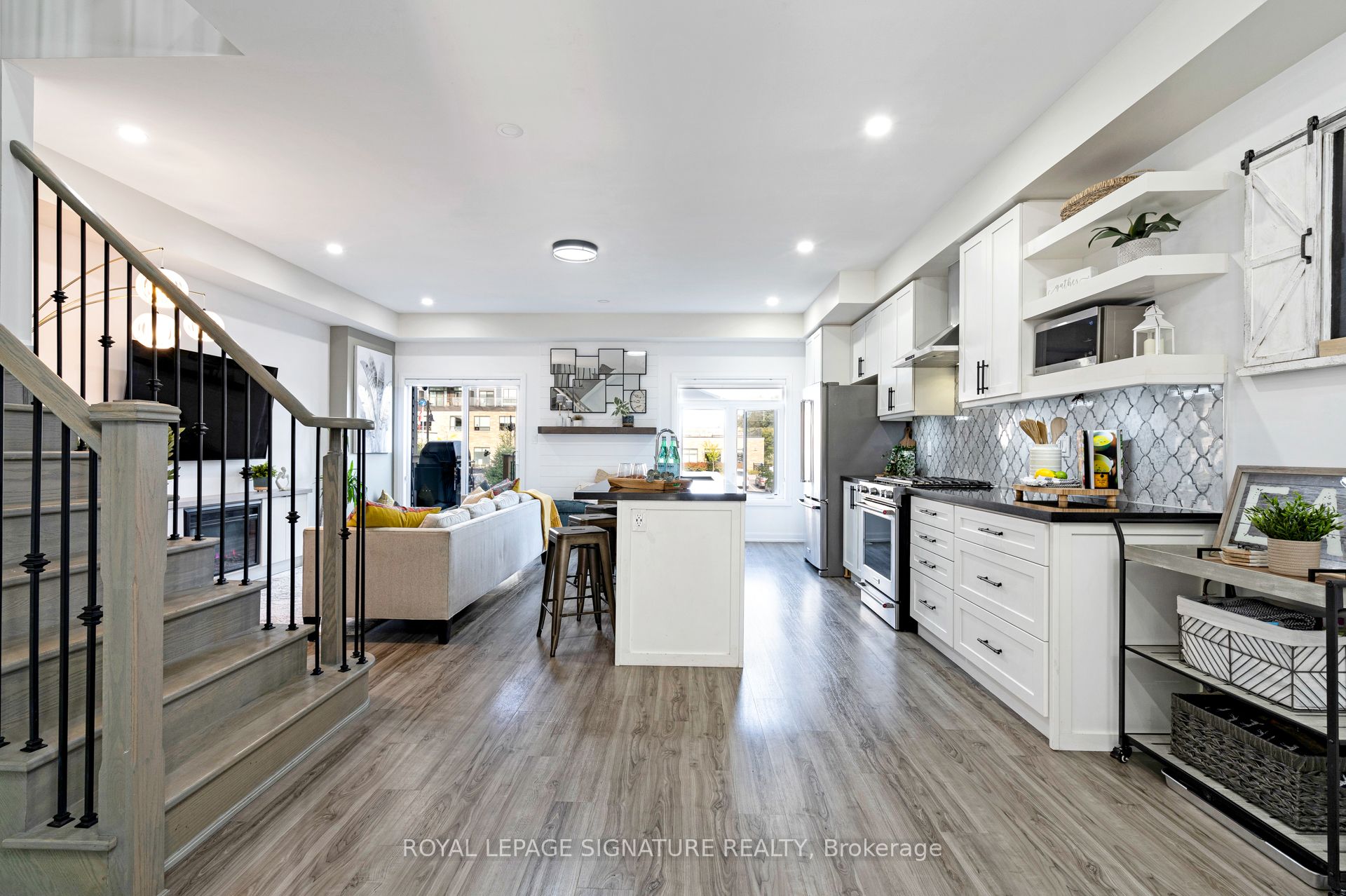66 Longshore Way