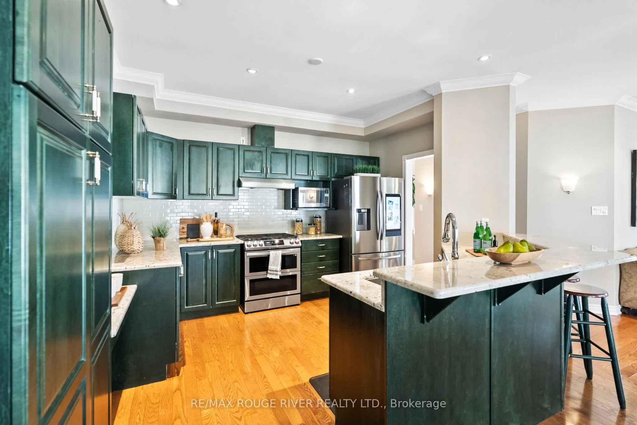10 Sawyer Avenue