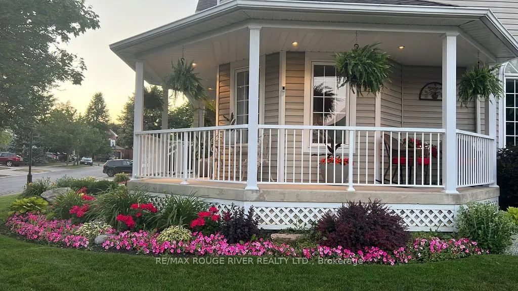 10 Sawyer Avenue